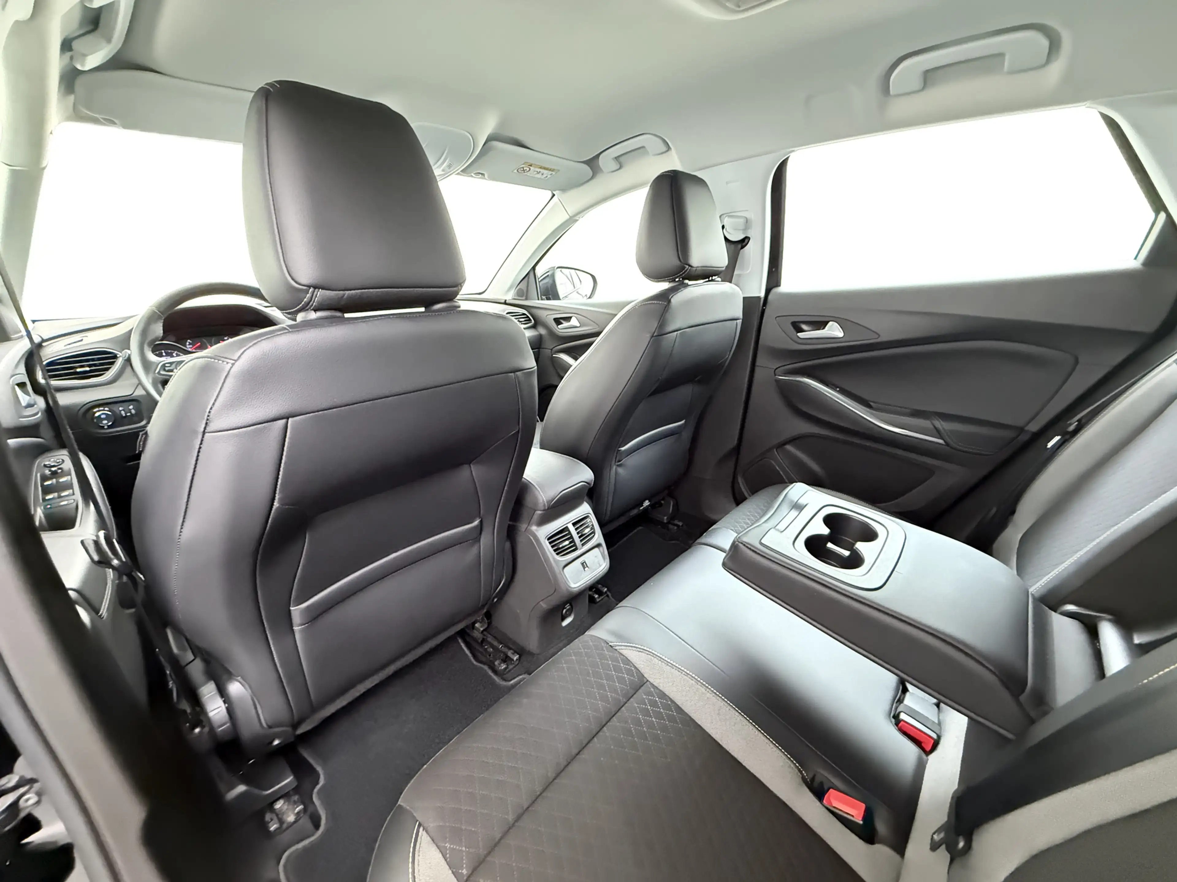 Opel Grandland X 1.2T 131pk Camera Apple/Android Elek.klep Bordherk — photo 24