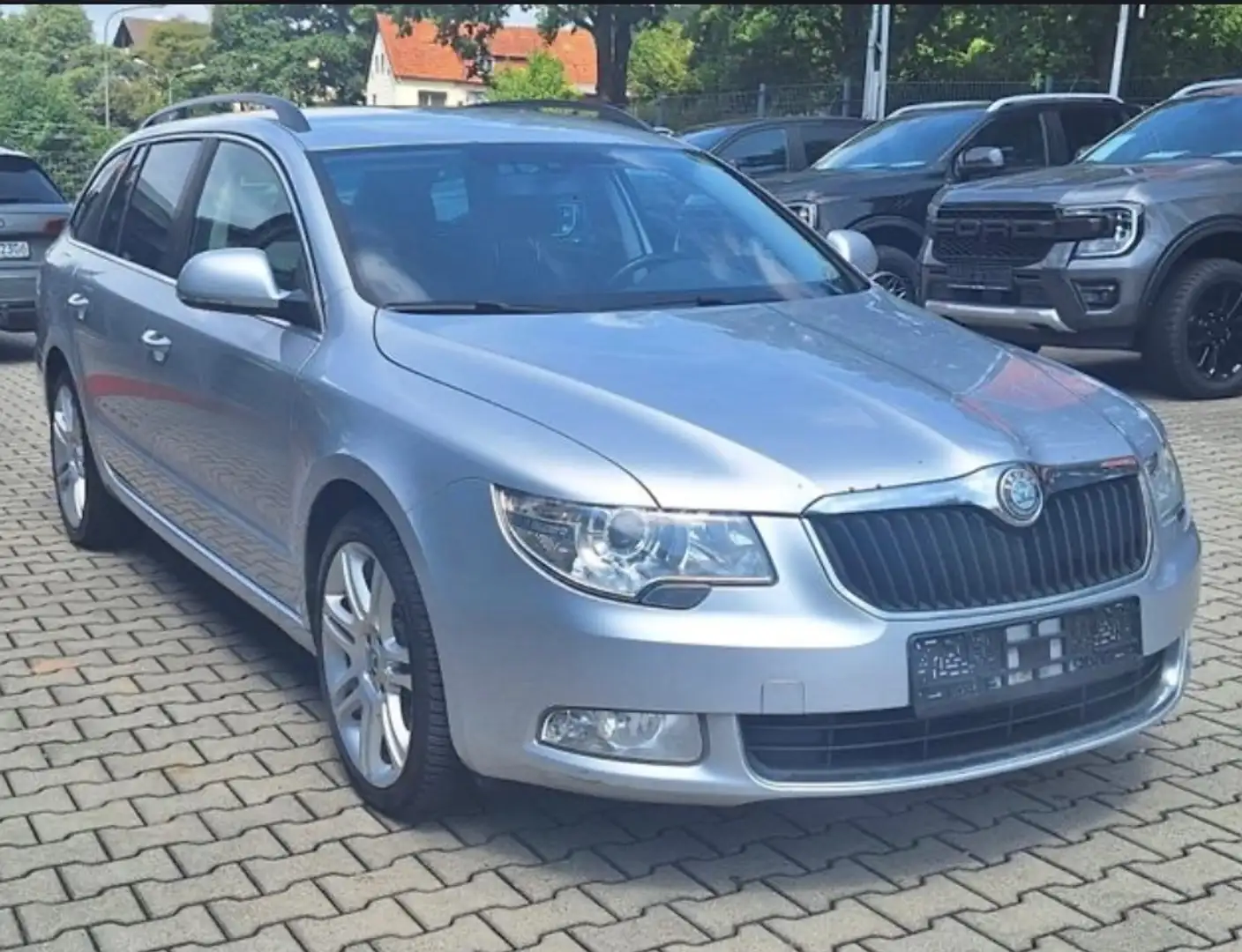 Skoda Superb Superb Combi 2.0TDI Ambition170 DSG Ambition Plateado - 1