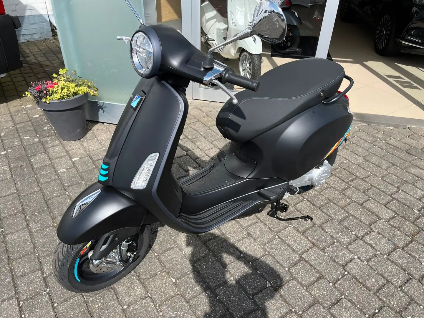 Vespa Primavera 50 S E5 Faceliftmodell *NEU* *SOFORT* Schwarz - 1