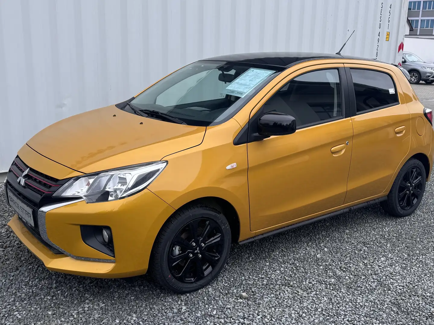 Mitsubishi Space Star Select+ Black Jaune - 1