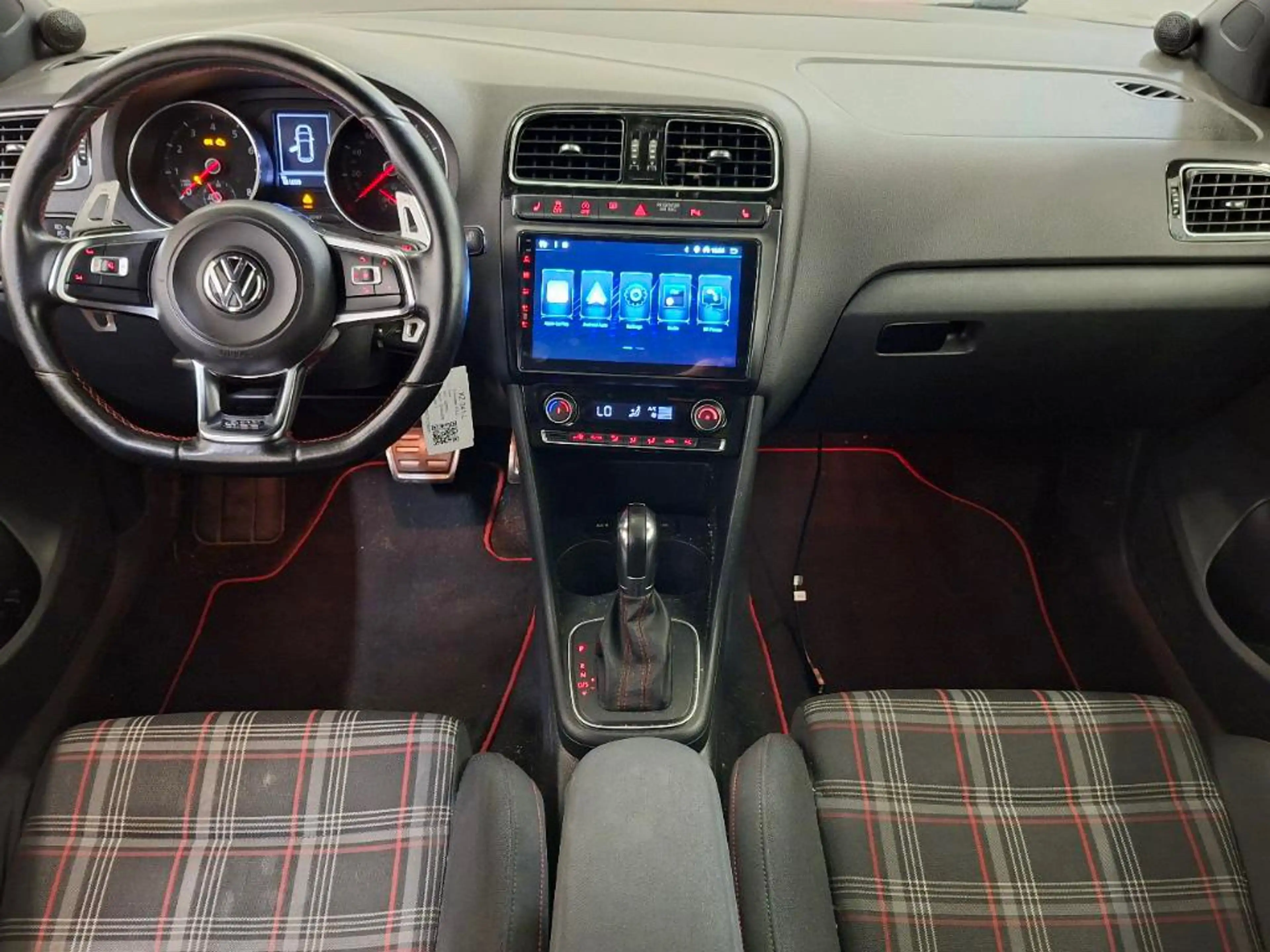 Volkswagen Polo GTI 1.8 TSI AUTOMAAT/ PANO — photo 5