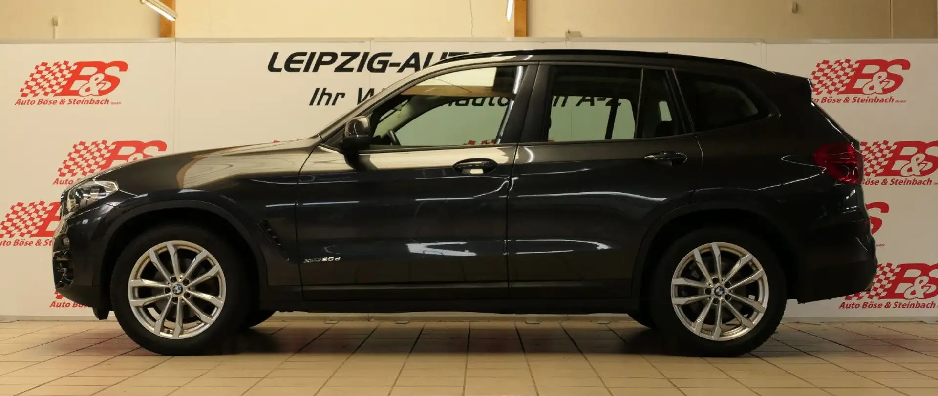 BMW X3 xDrive 20 d Advantage*LED*NAVI*AHK*SHZ*PDC* Grau - 2