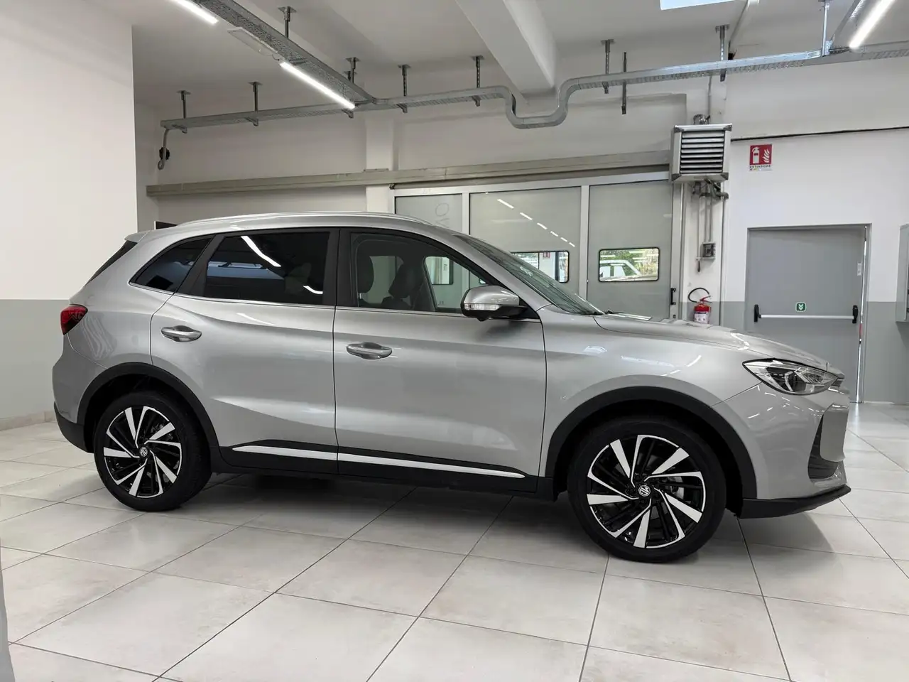MG ZS 1.5 HYBRID+ LUXURY, миниатюра 6