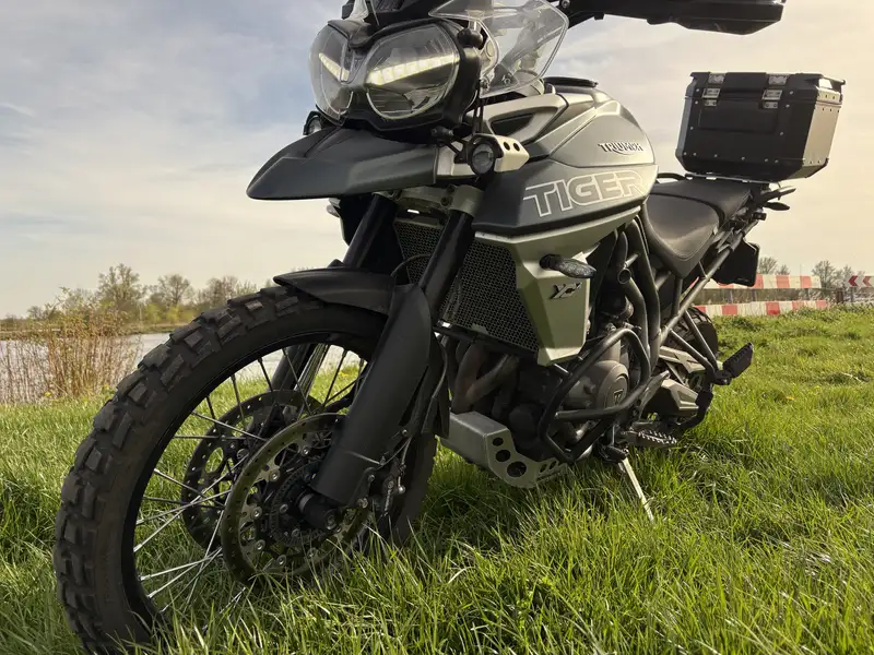 Triumph Tiger 800 - foto 8