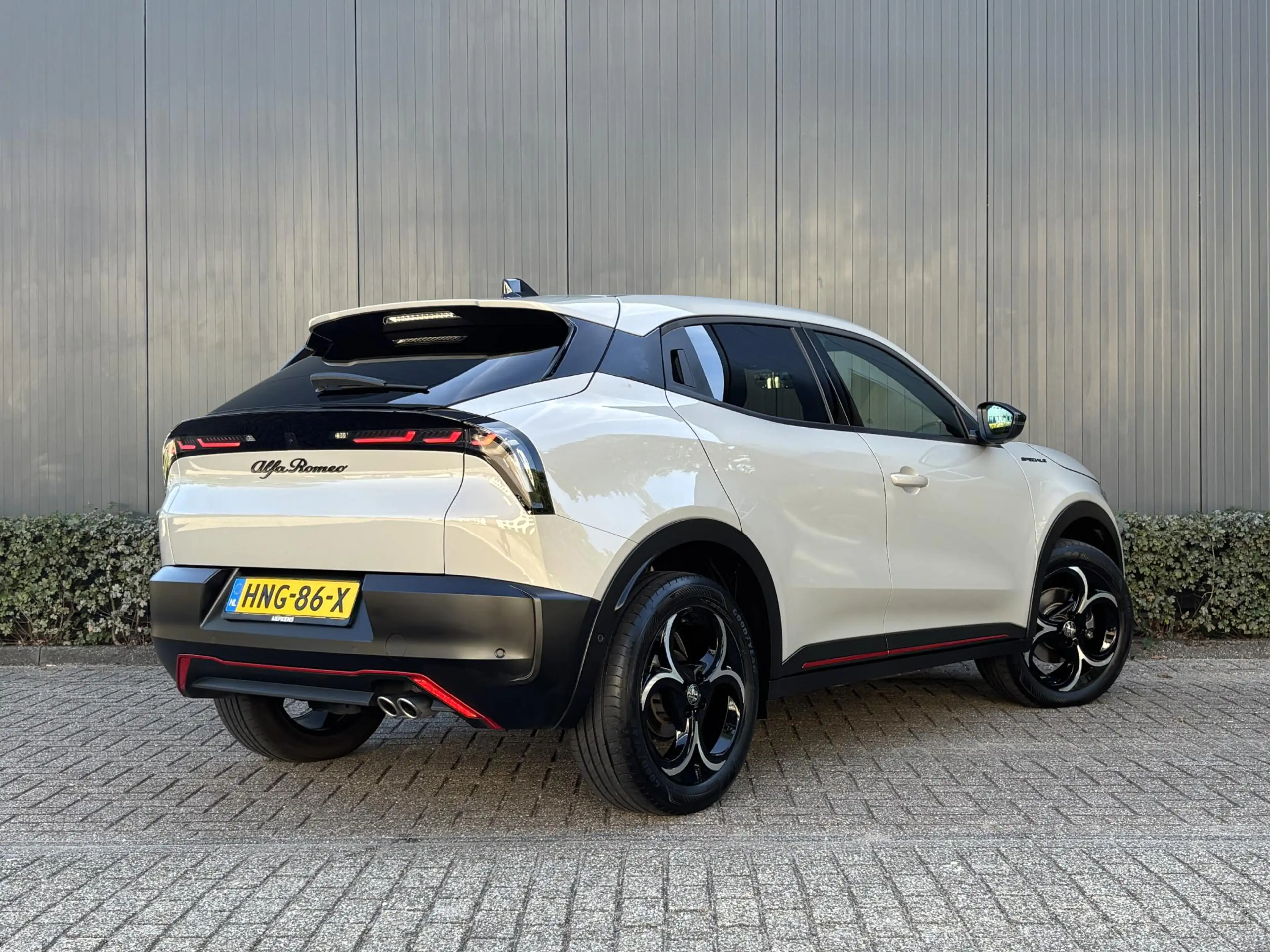 Alfa Romeo Junior 1.2 Turbo Hybrid Ibrida Speciale Automaat | Naviga — photo 3
