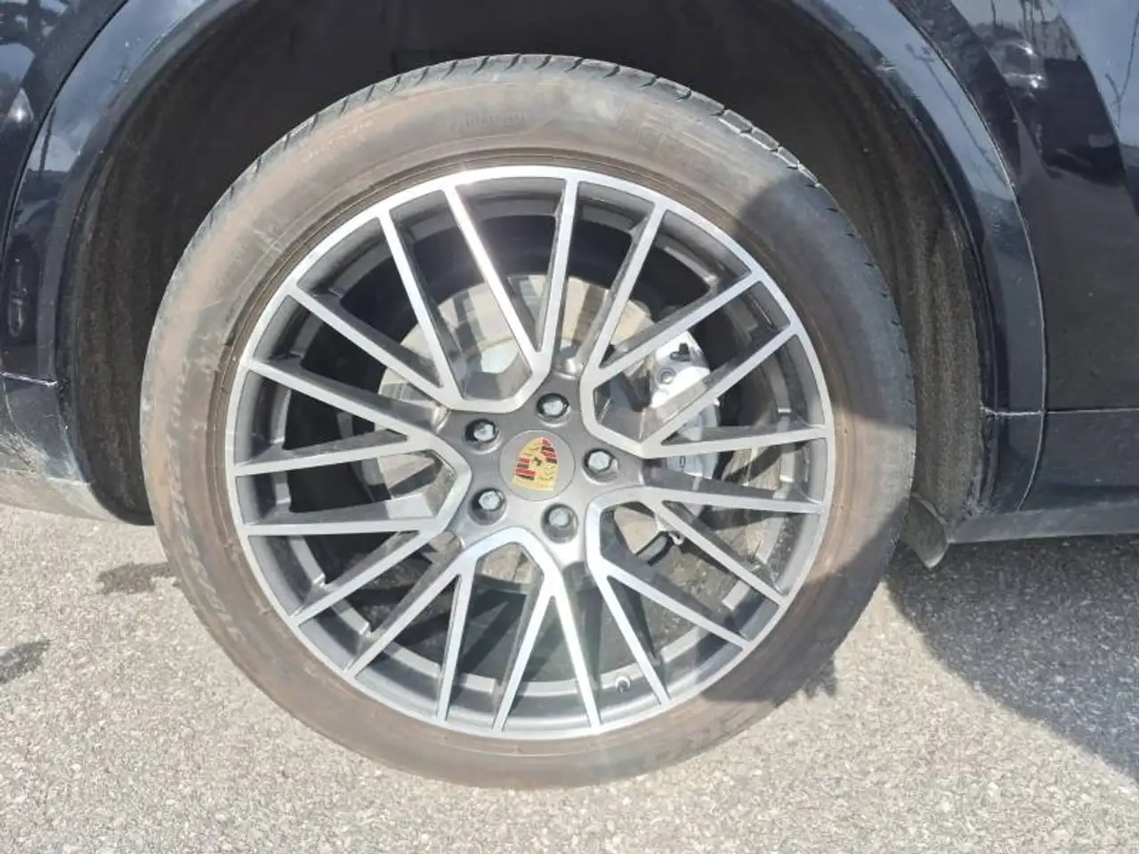 Porsche Cayenne снимка Porsche Cayenne