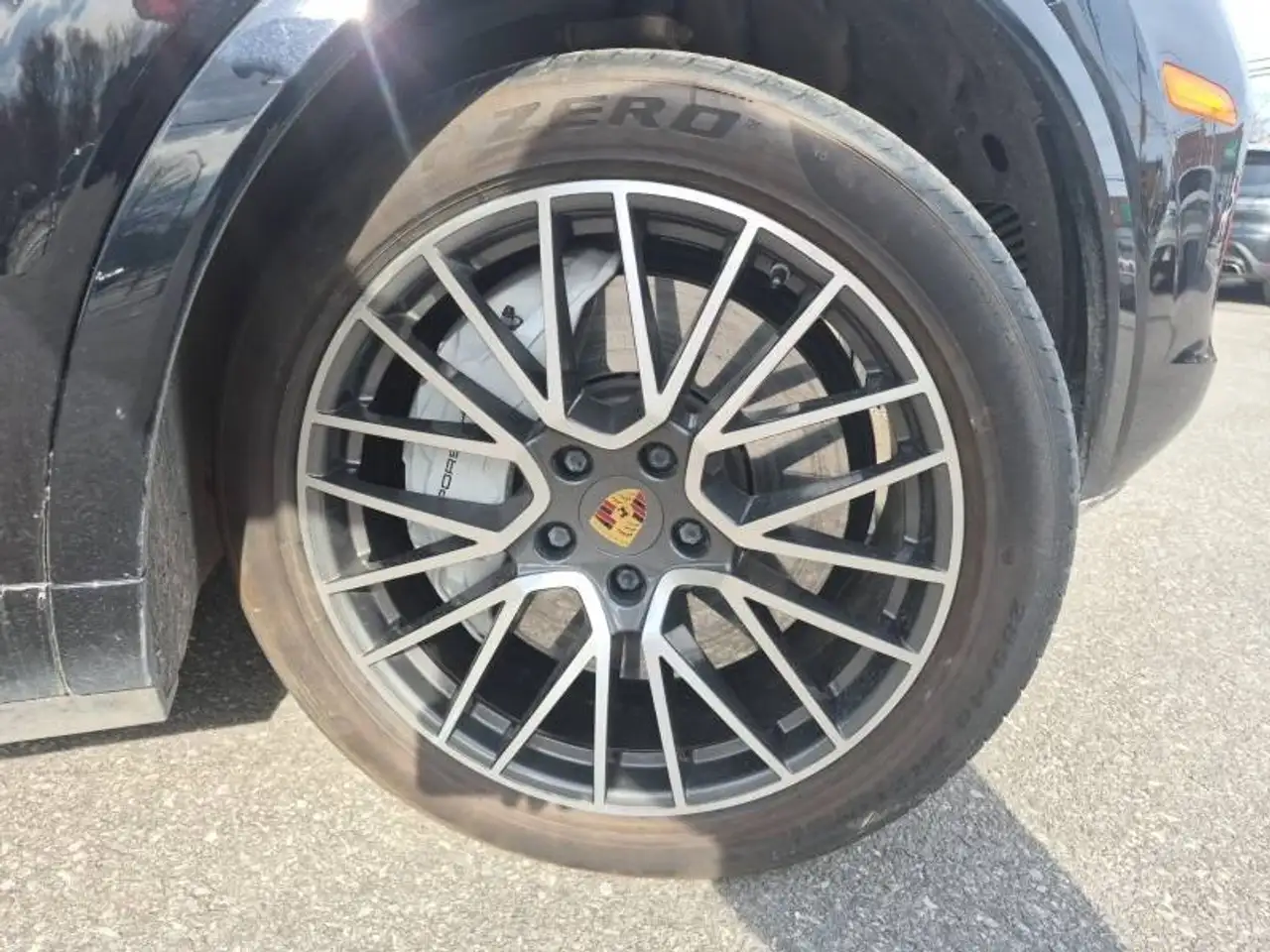 Porsche Cayenne снимка Porsche Cayenne