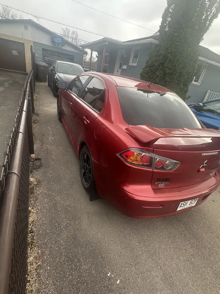 Mitsubishi Lancer снимка Mitsubishi Lancer