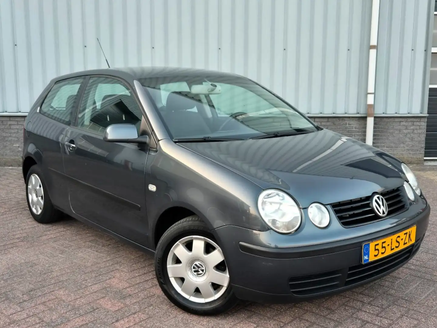 Volkswagen Polo 1.4 16v Comfortline Airco Gris - 2