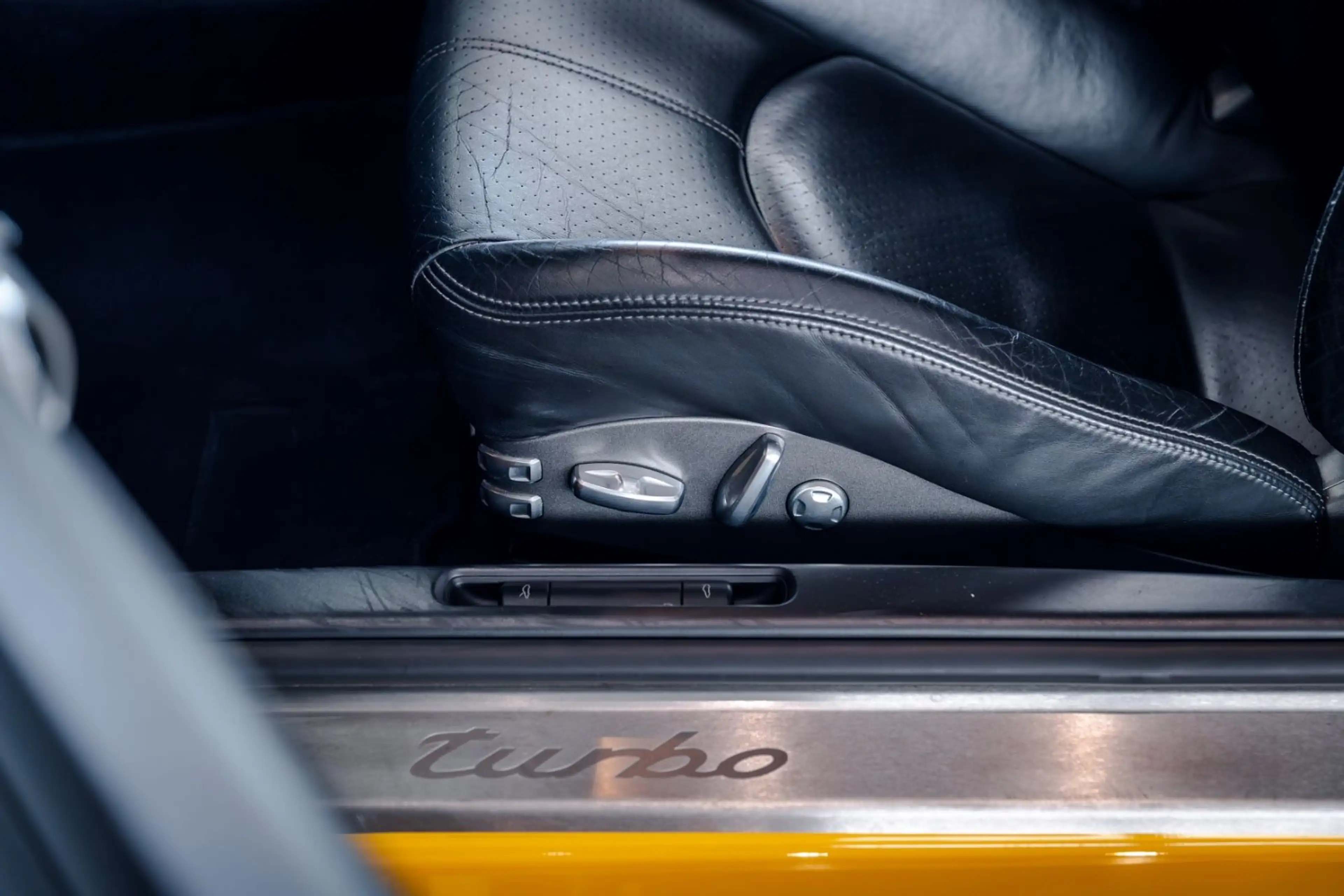 Porsche 997 Turbo*Schalter*Deutsch*PCCB* — photo 14