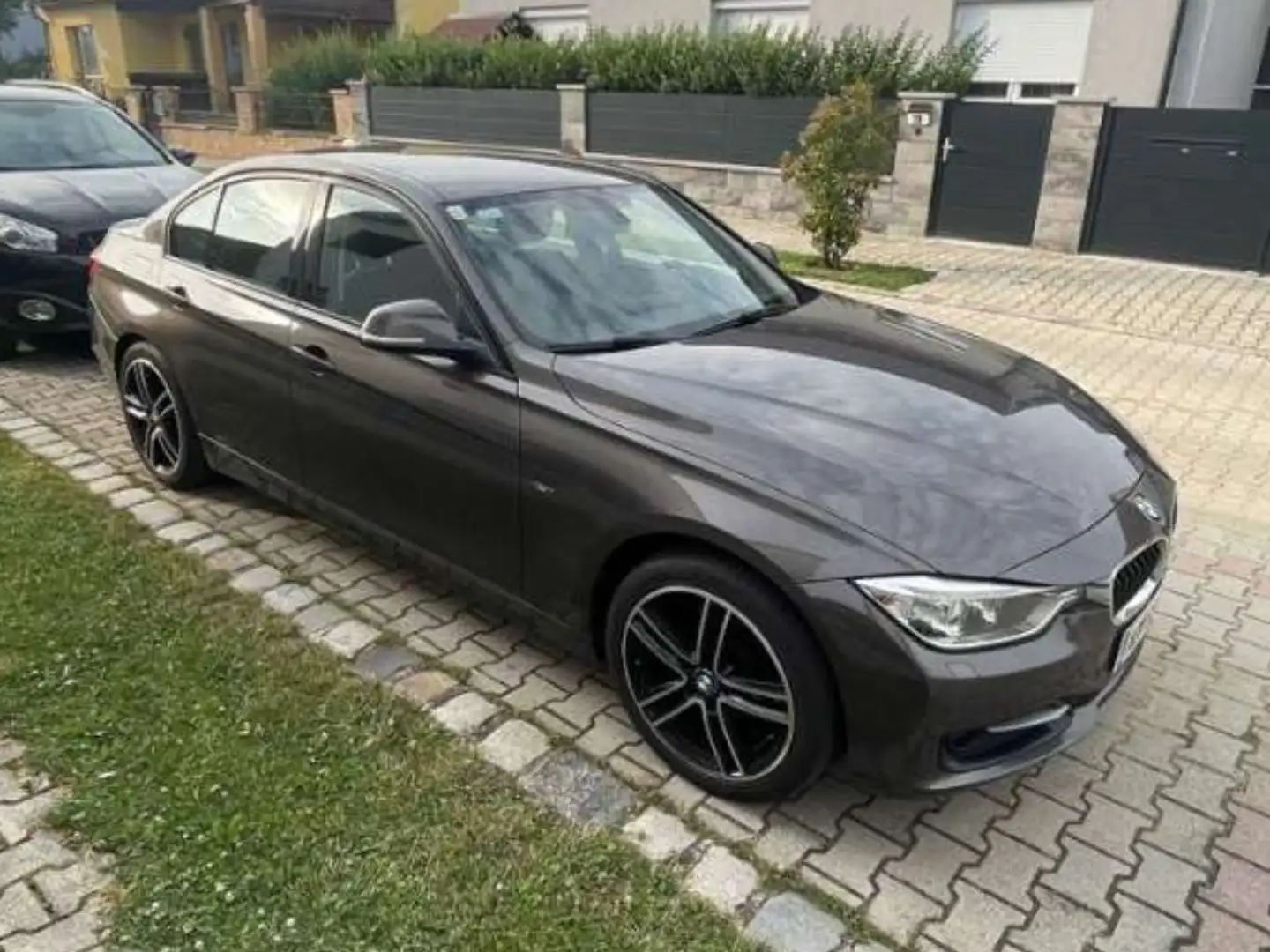 BMW 316 316d Sport Line Brown - 1