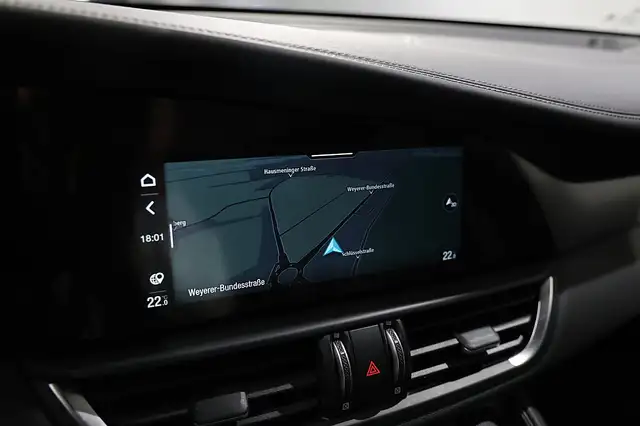 Alfa Romeo Giulia 2.0 16V 280 AT8 Q4 Veloce W-EDIZIONE Ansicht 22