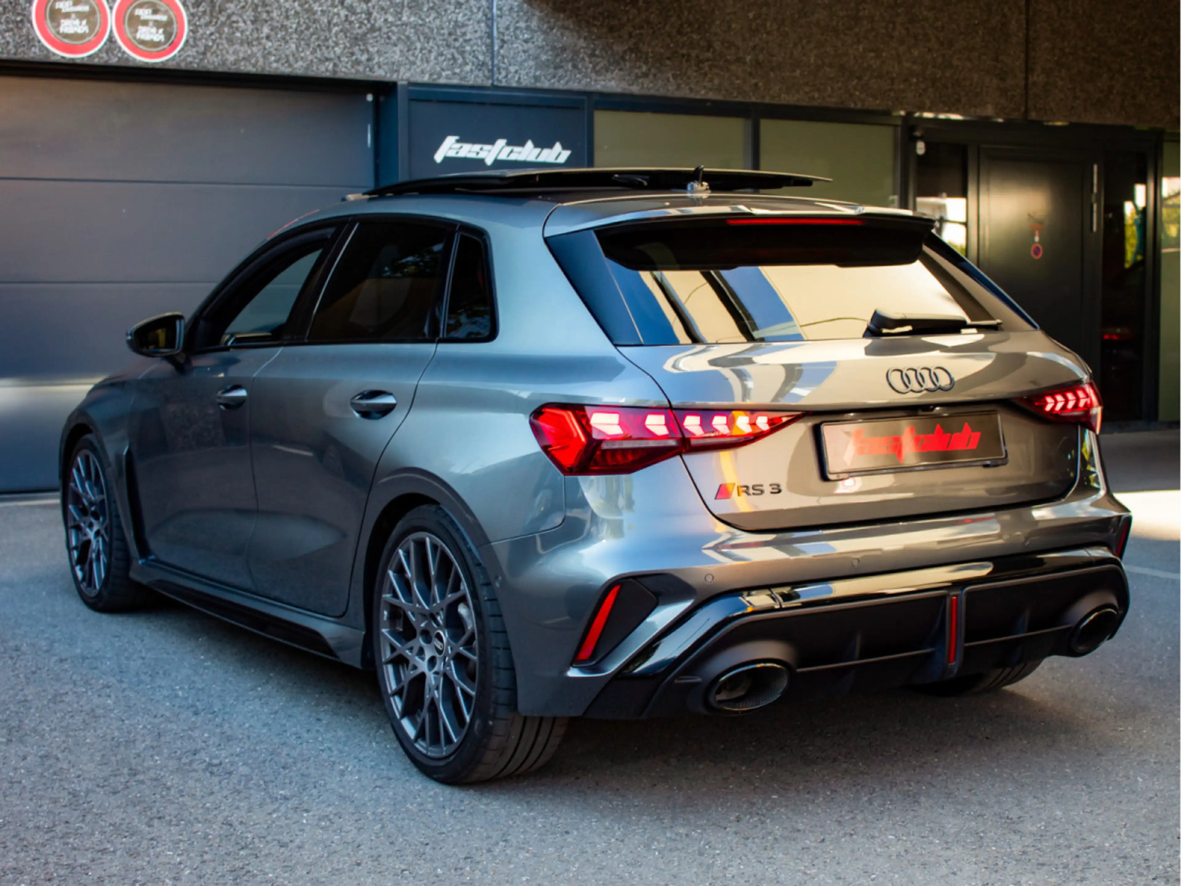 Audi RS3 5 cylindres 2.5L 400 PACK RS + CARBON SEAT — photo 5