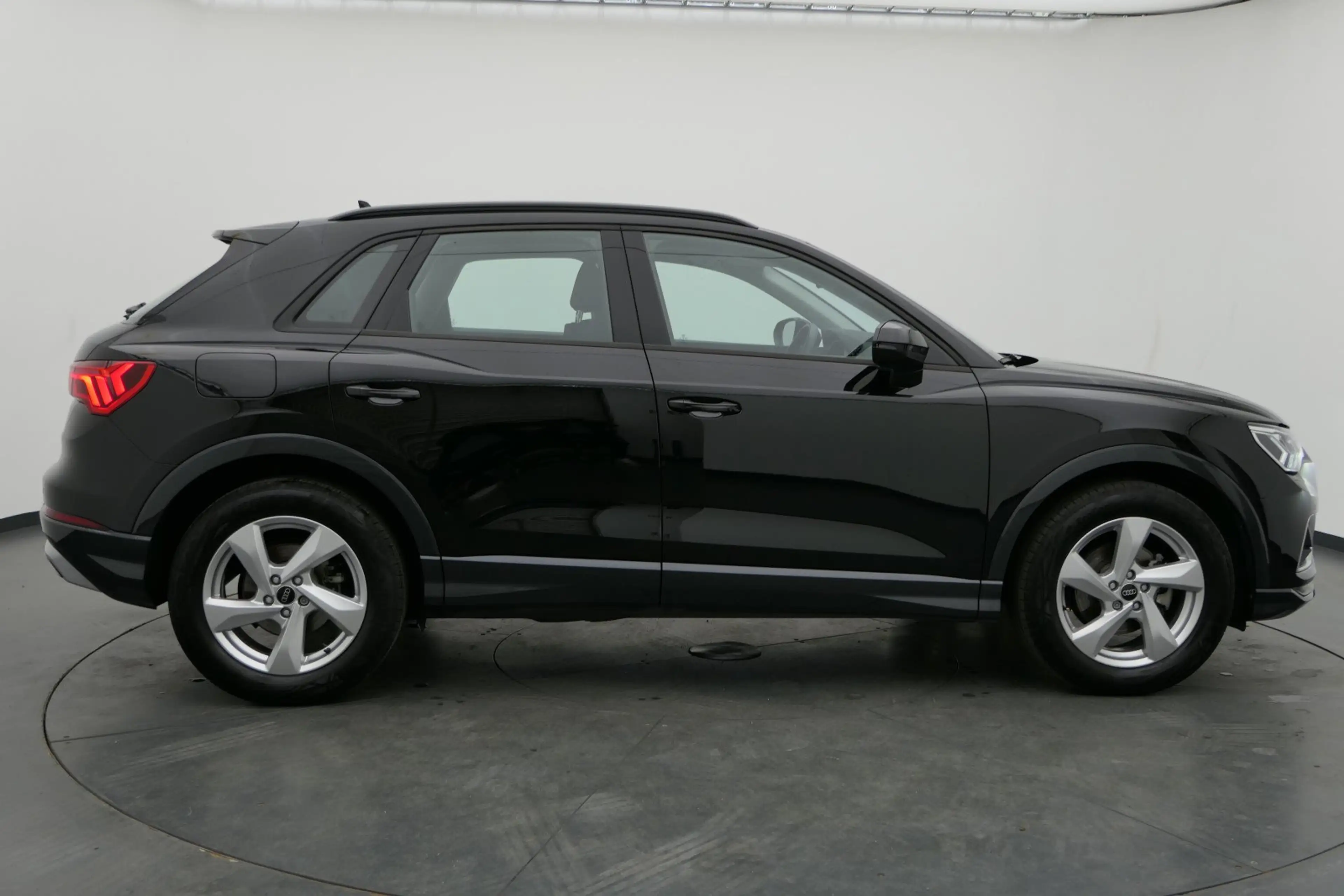 Audi Q3 Q3 35 TFSI S tronic advanced+LED-SW+AHK+STANDHZ+ — photo 8