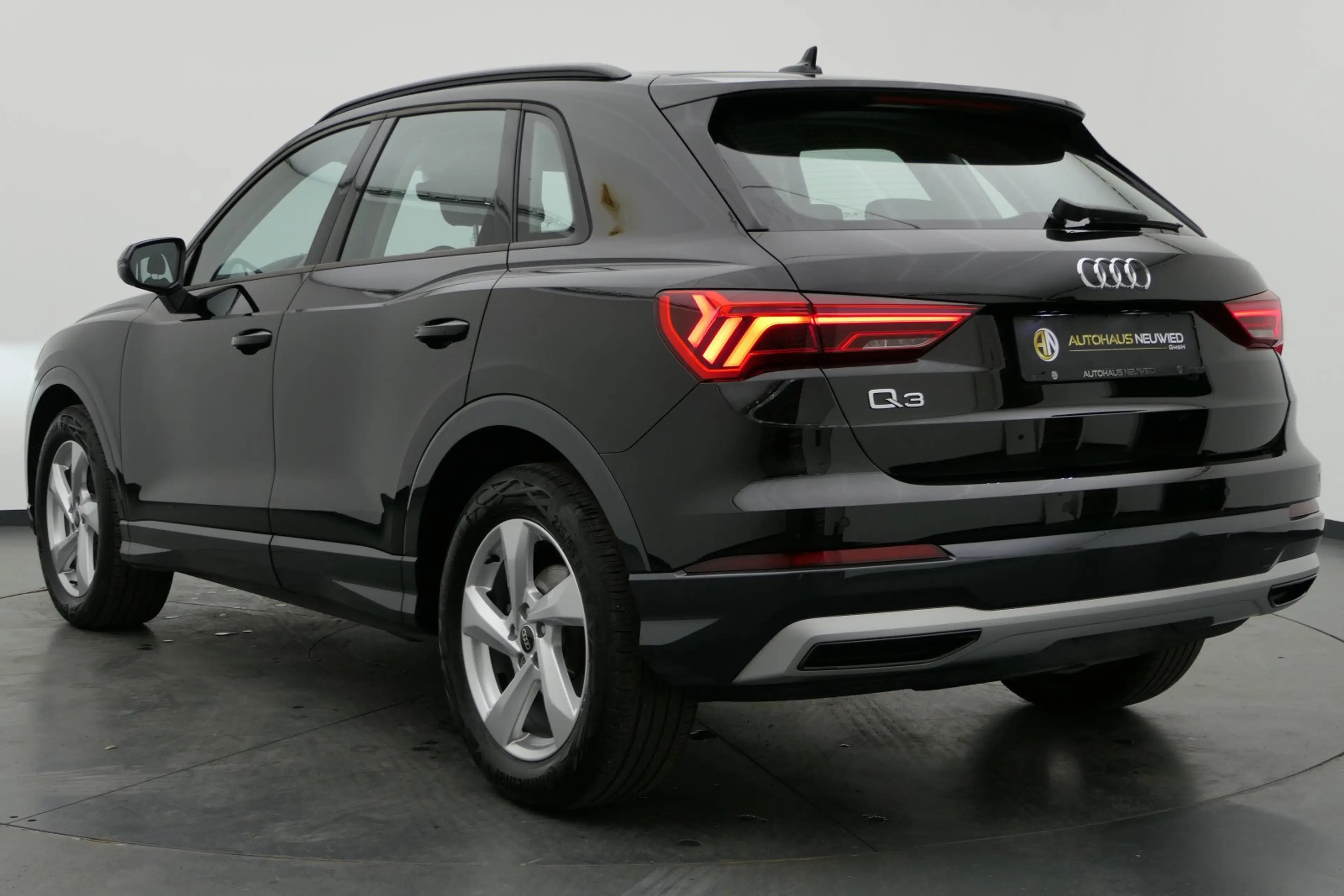 Audi Q3 Q3 35 TFSI S tronic advanced+LED-SW+AHK+STANDHZ+ — photo 10