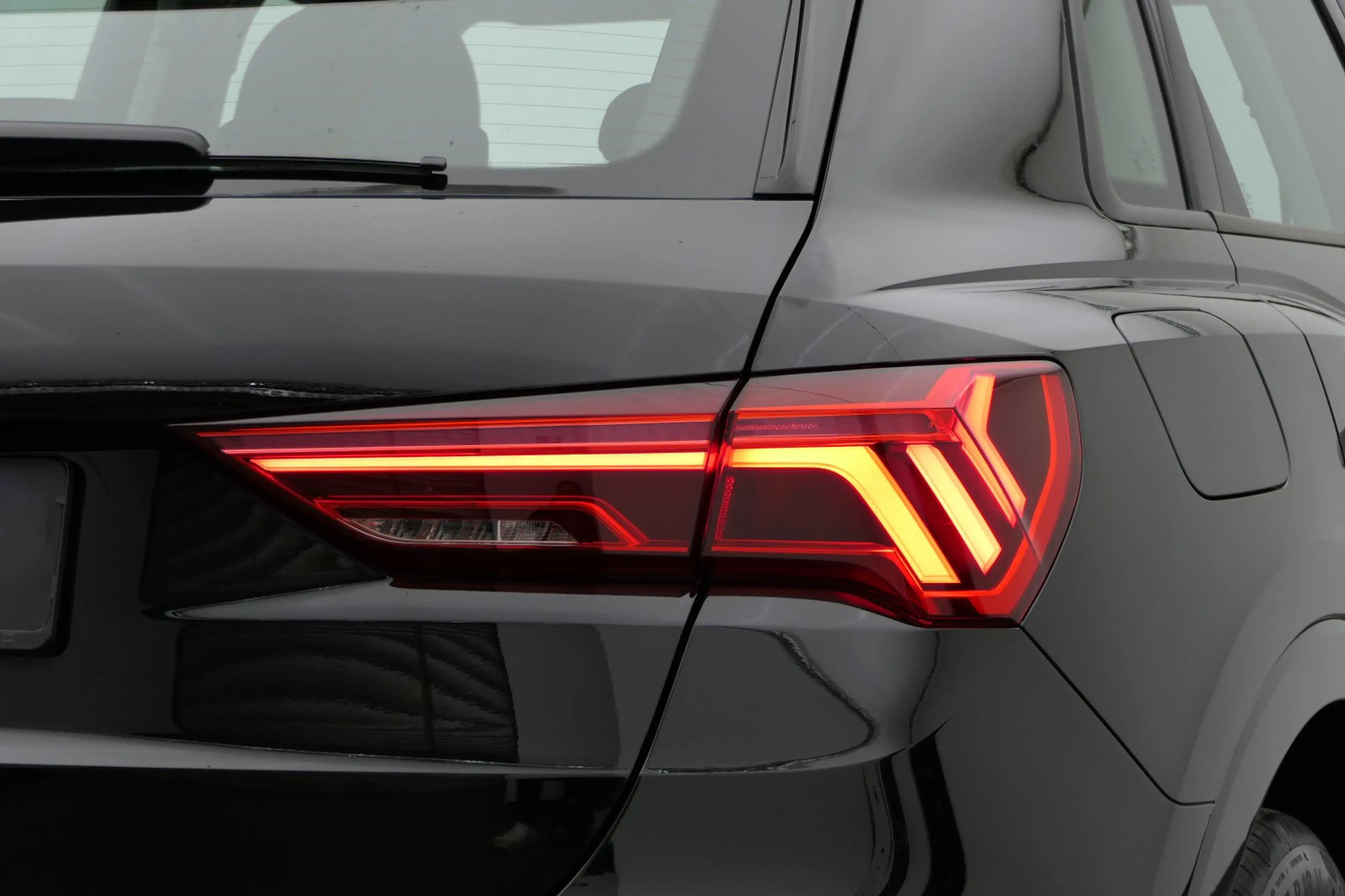 Audi Q3 Q3 35 TFSI S tronic advanced+LED-SW+AHK+STANDHZ+ — photo 15