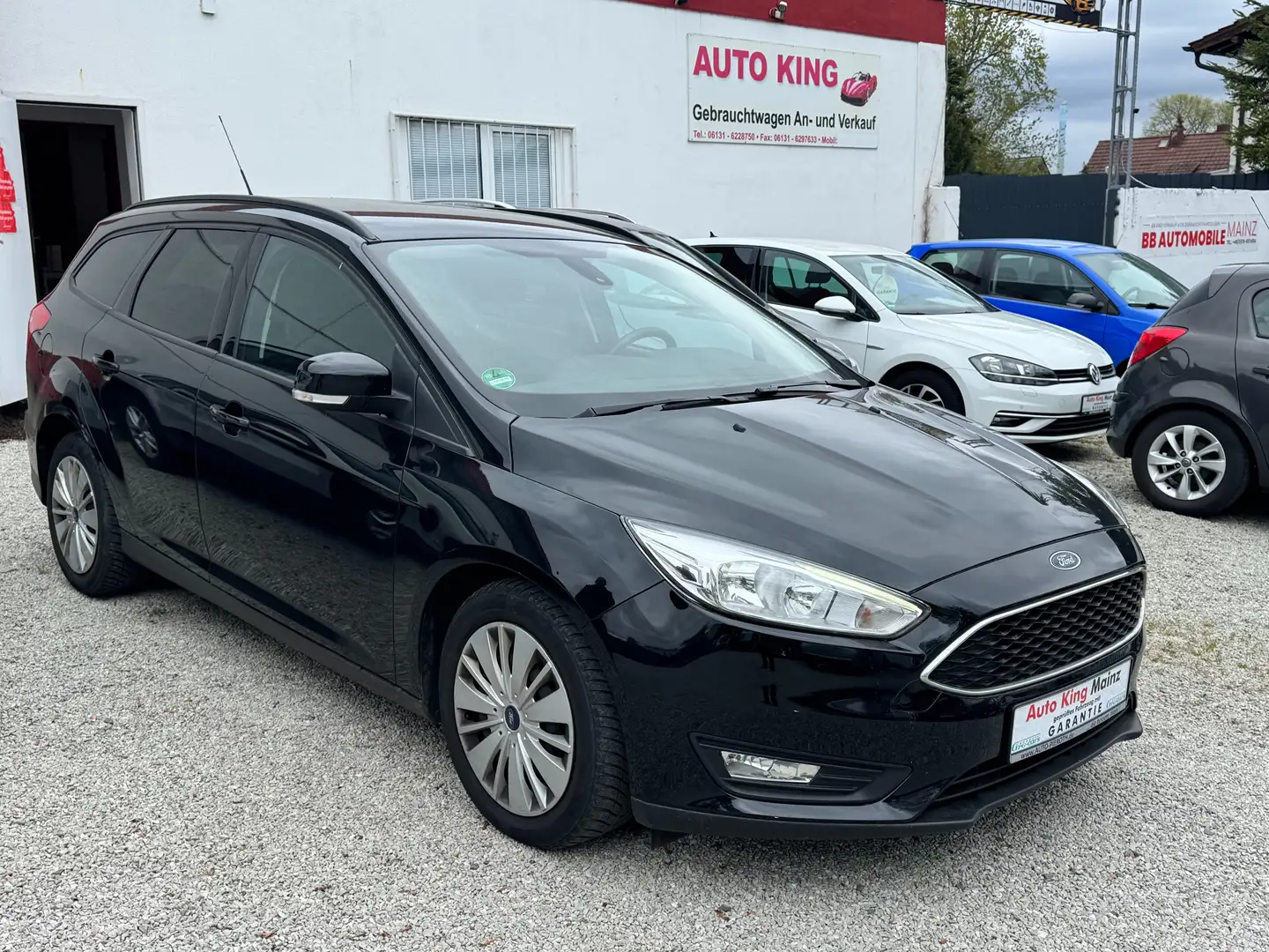 Ford Focus MEGA VOLL*NAVI*LED*USB*TEMPOMAT*BLUETOOTH*AHK*PDC* Schwarz - 1