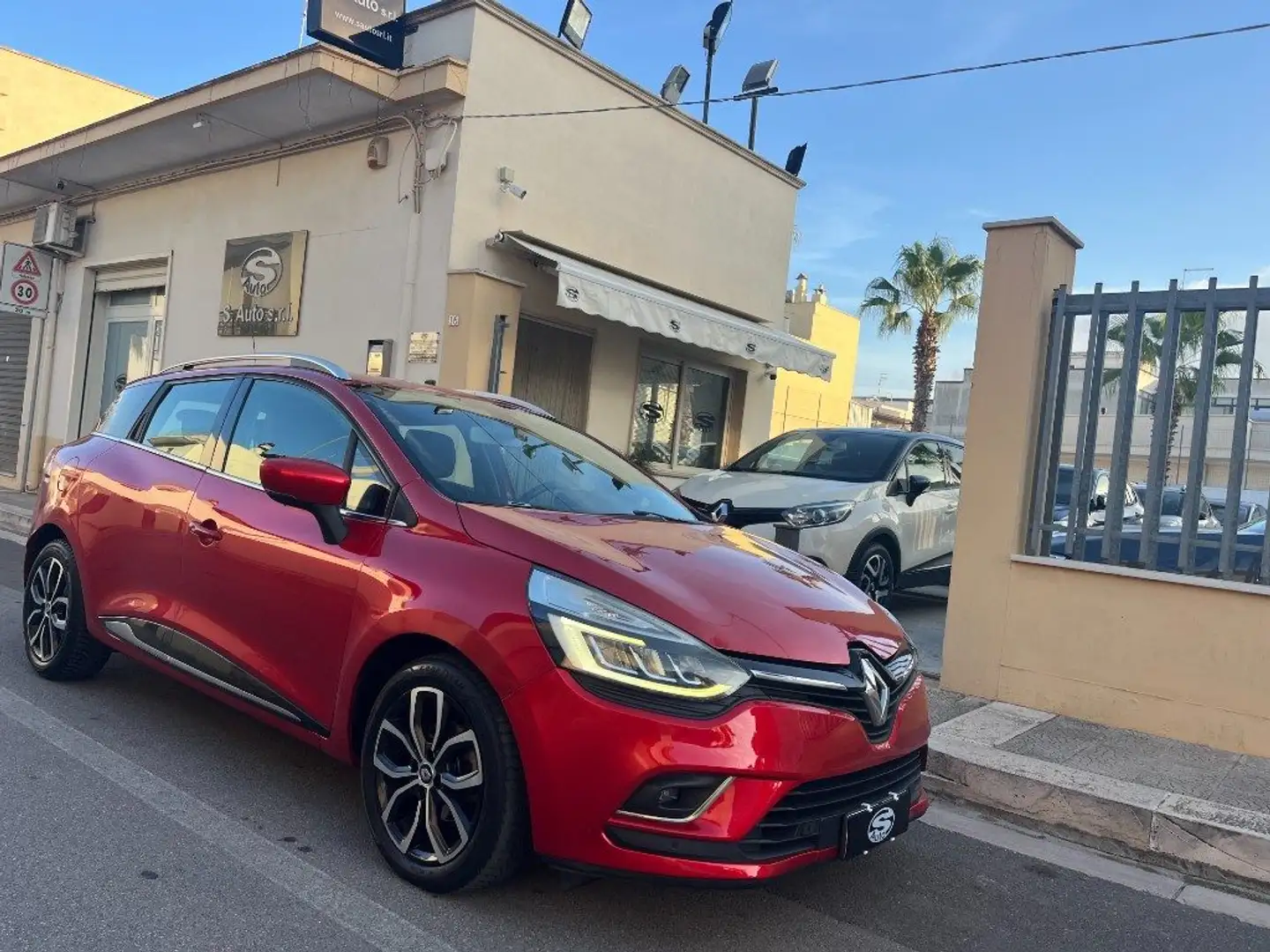 Renault Clio Sporter 1.5dCi 75CV Energy Intens Rouge - 1