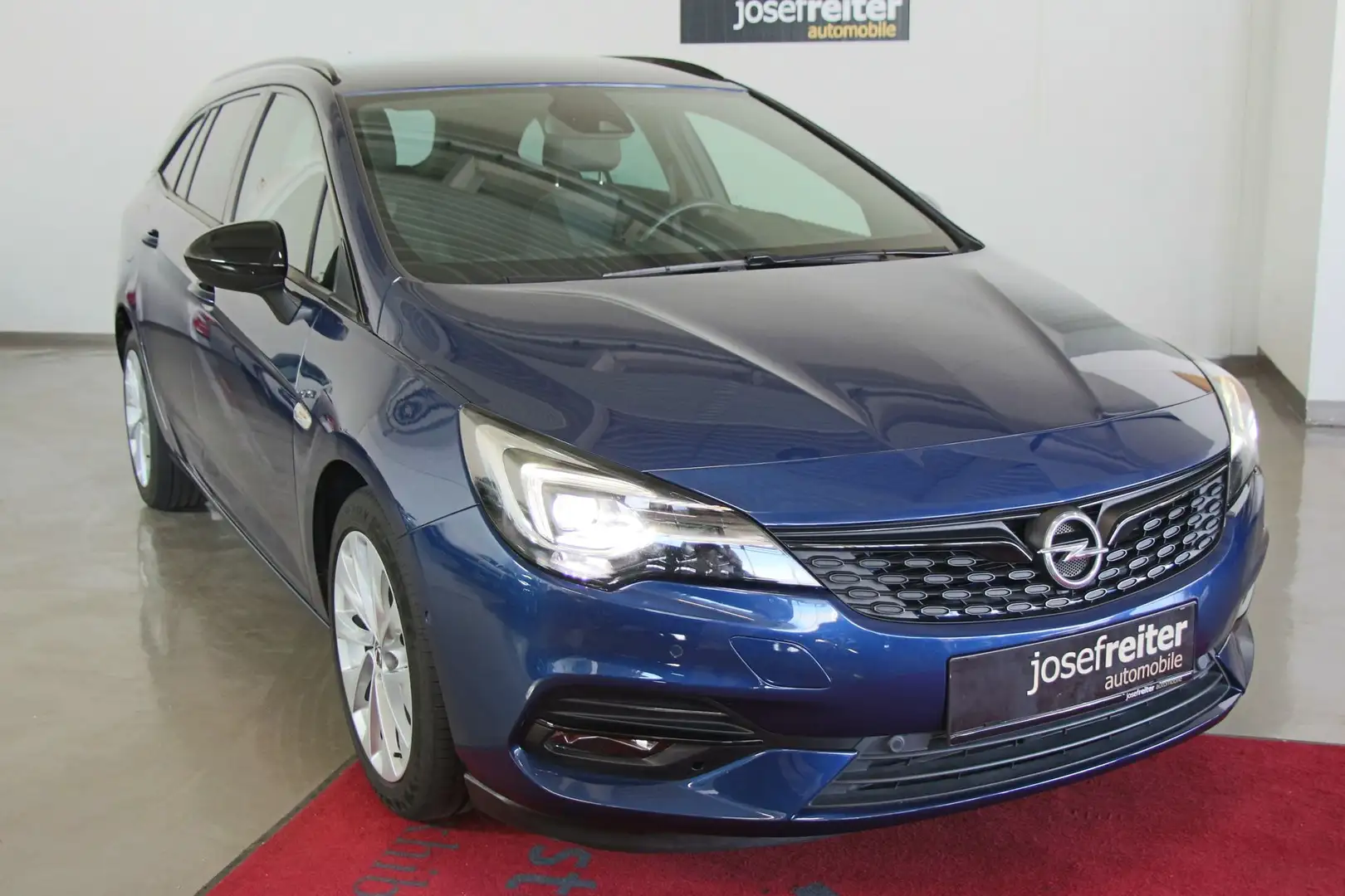 Opel Astra Sports Tourer 1.5d Ultimate NAVI/KAMERA/Lenkradhzg Blau - 1
