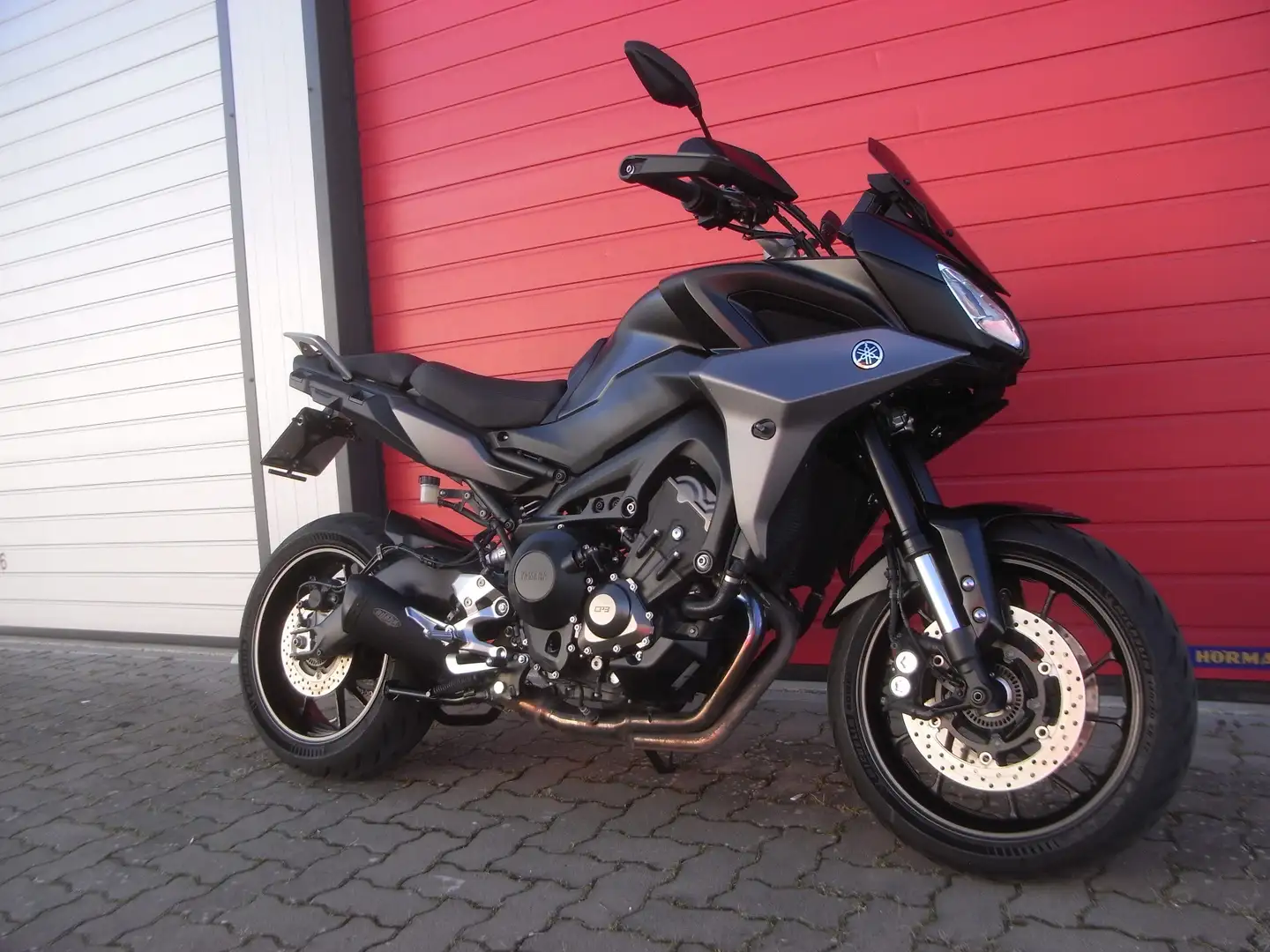 Yamaha MT-09 Tracer -- 1 Hand -- Sportauspuff !!! Negro - 2