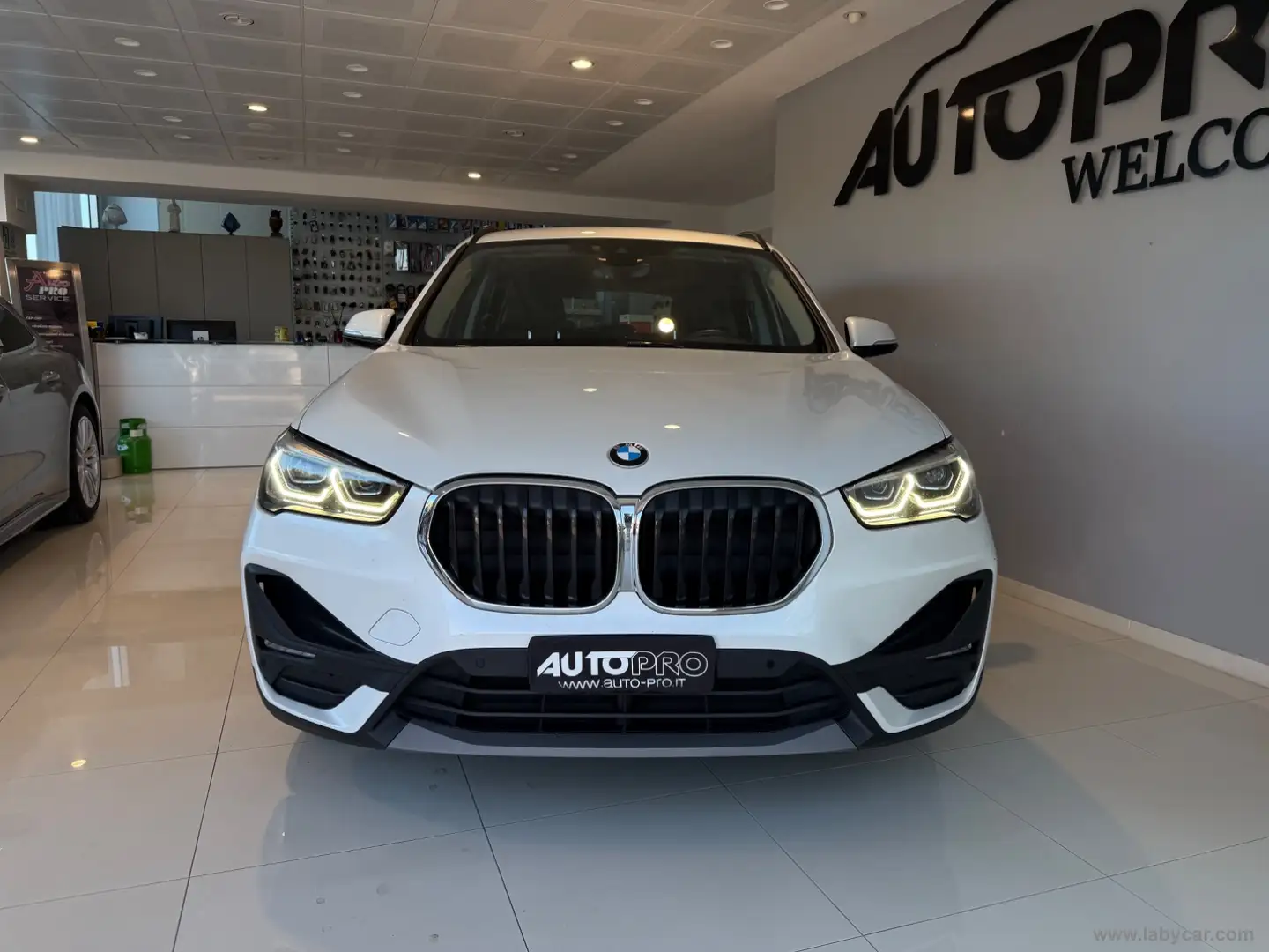 BMW X1 sDrive18d Business Advantage Bianco - 1