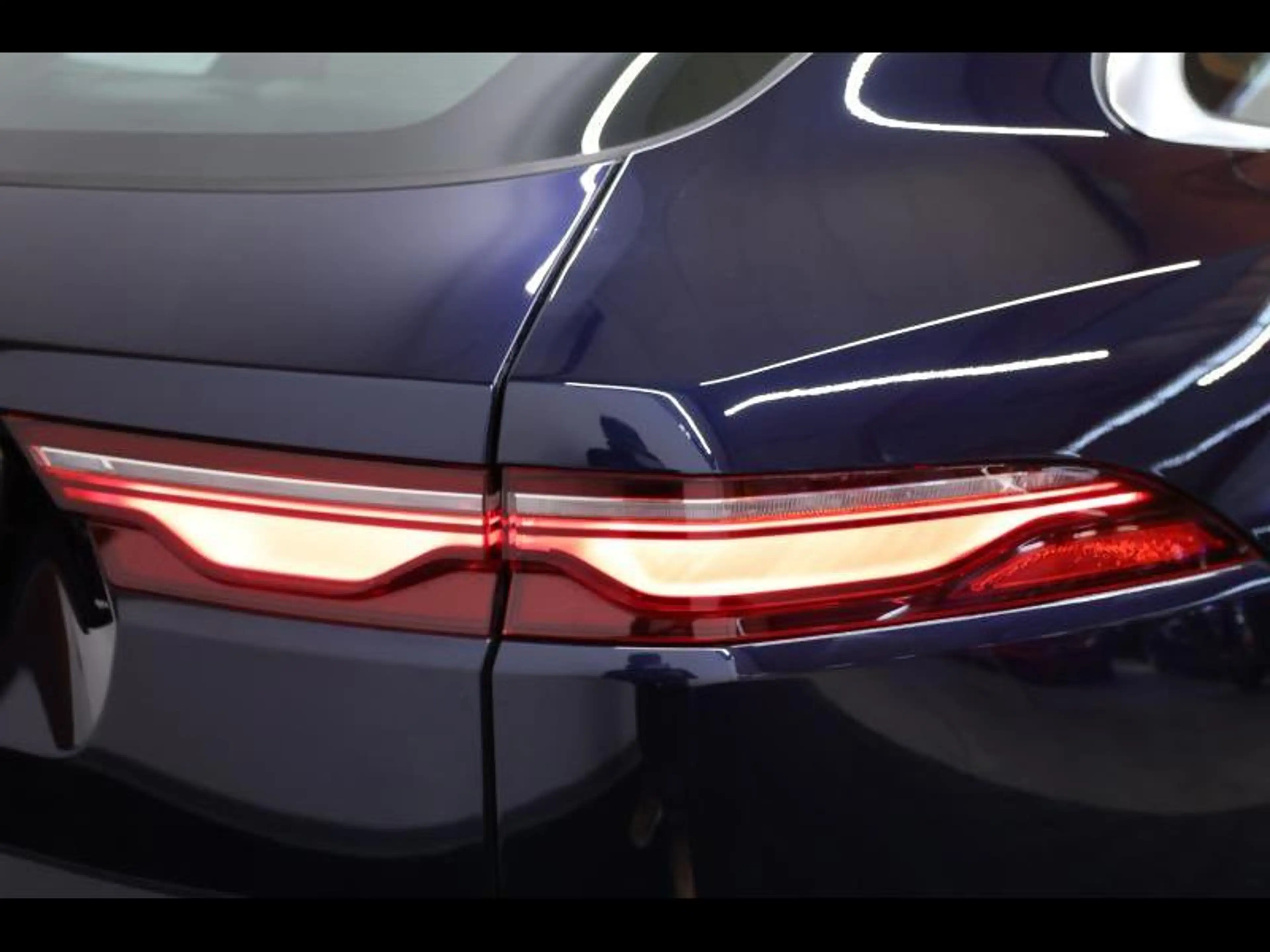 Jaguar F-Pace D165 R-Dynamic S AWD Auto — photo 7