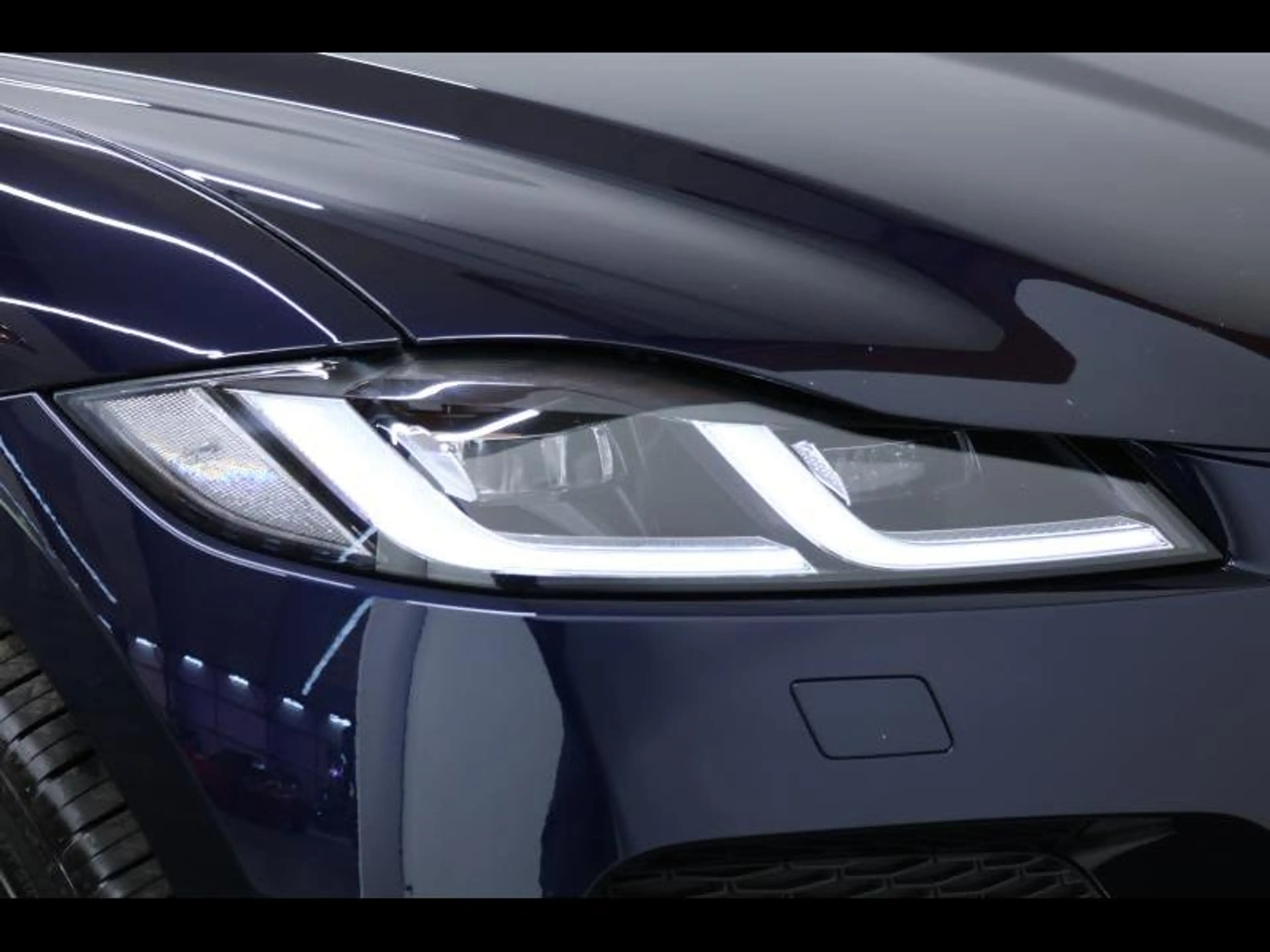 Jaguar F-Pace D165 R-Dynamic S AWD Auto — photo 8