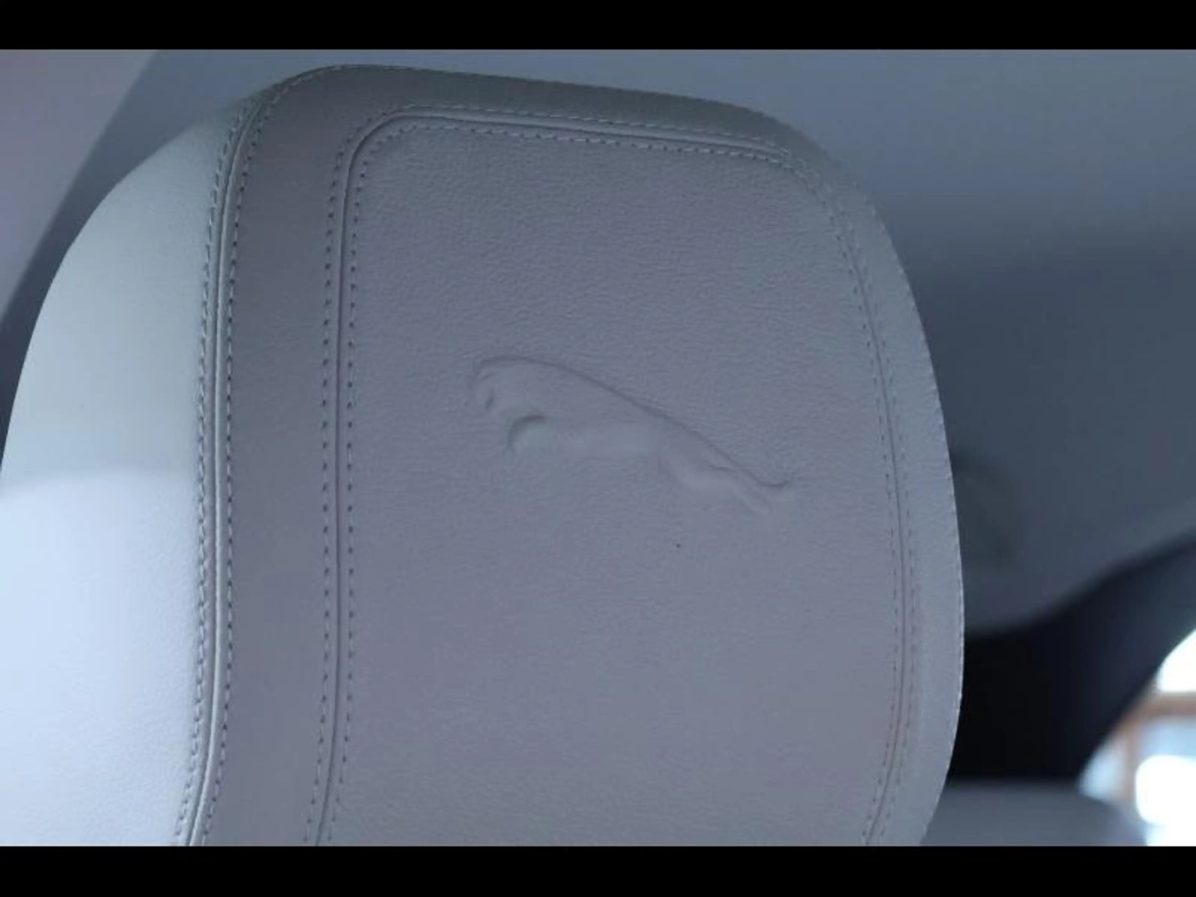 Jaguar F-Pace D165 R-Dynamic S AWD Auto — photo 13