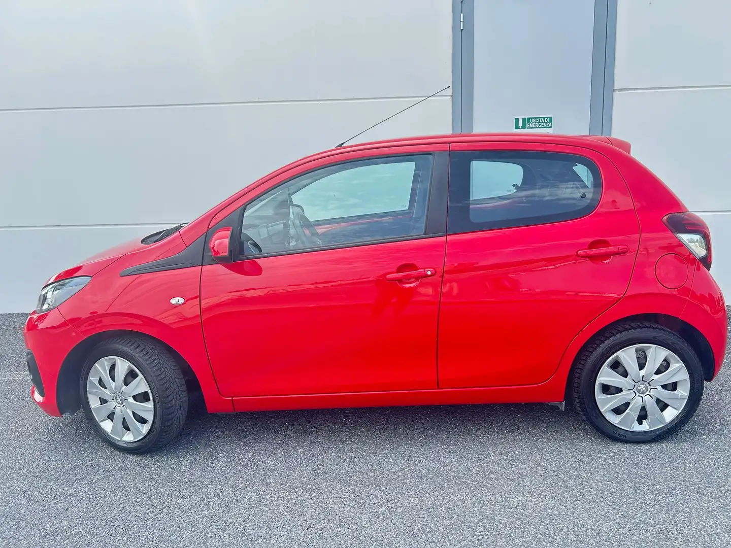 Peugeot 108 108 5p 1.2 puretech Active Top! EURO 6 Kırmızı - 2