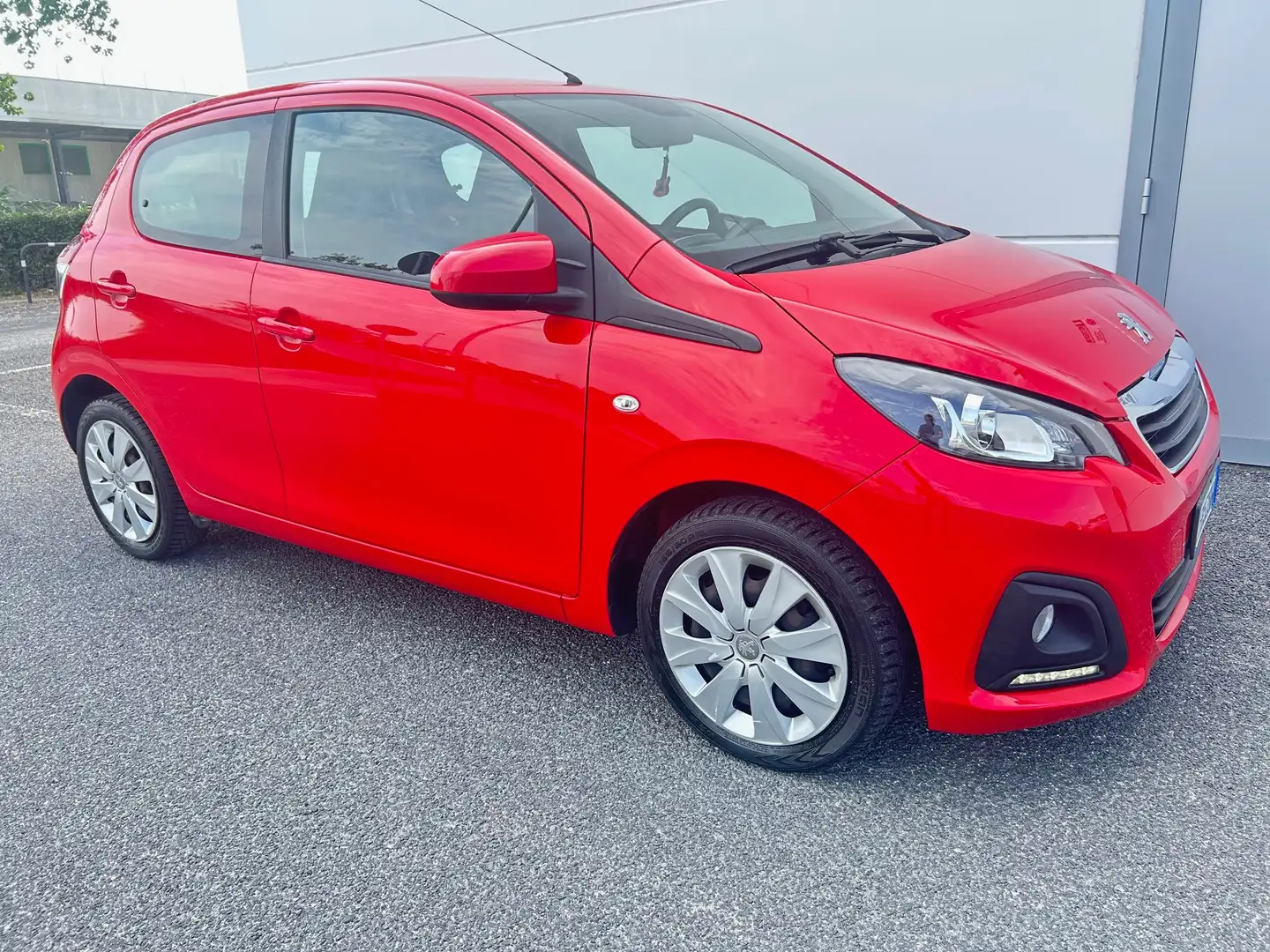 Peugeot 108 108 5p 1.2 puretech Active Top! EURO 6 Kırmızı - 1