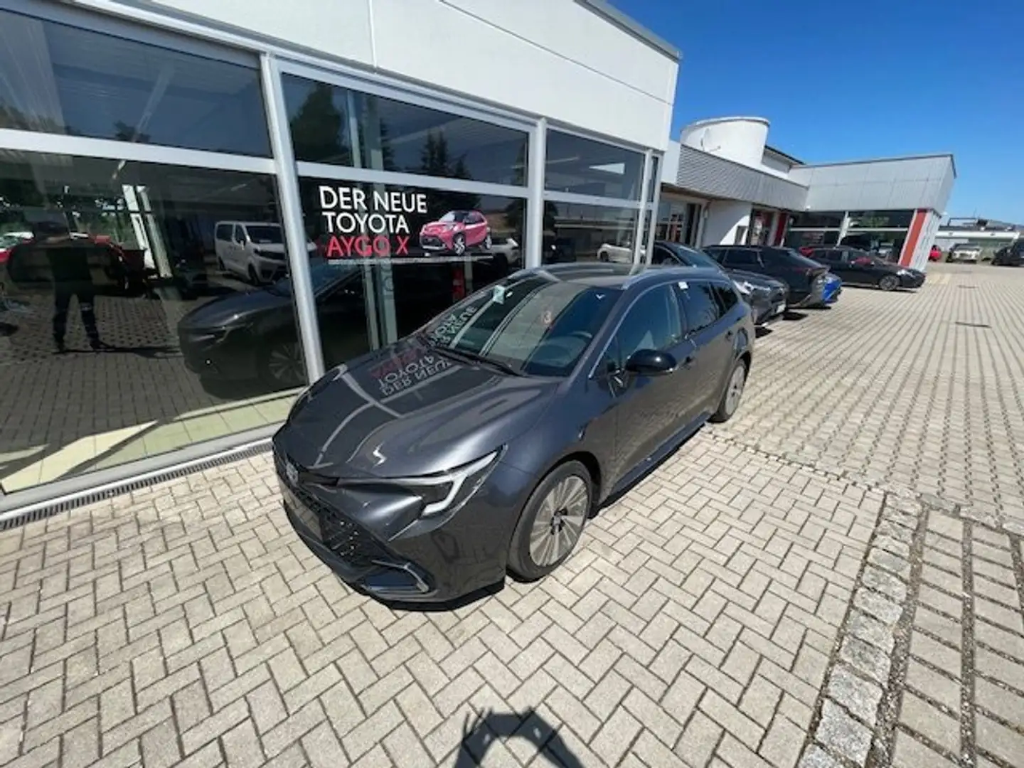 Toyota Corolla 2.0 Hybrid Touring Sports Teamplayer Gris - 1