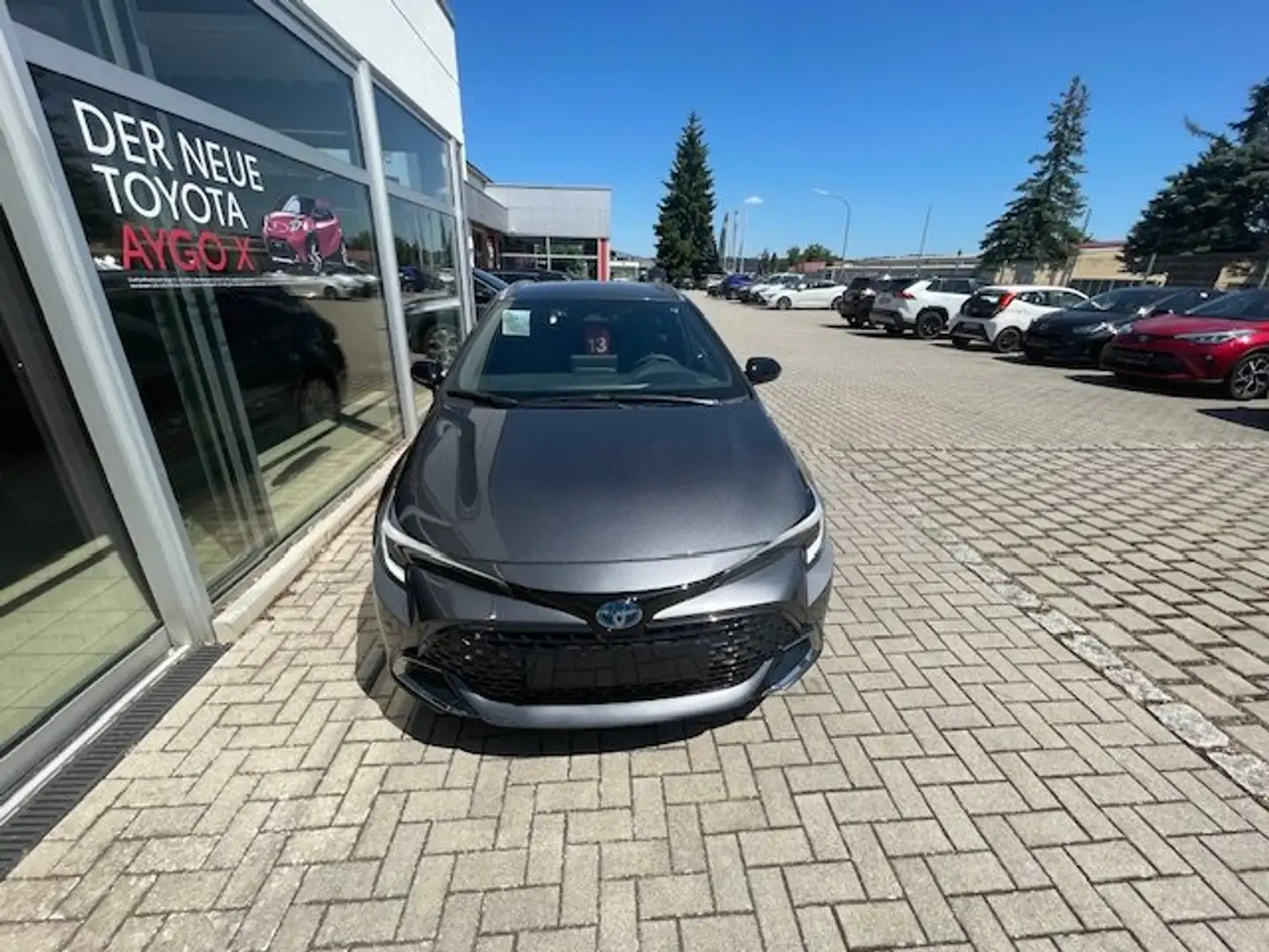 Toyota Corolla 2.0 Hybrid Touring Sports Teamplayer Gris - 2