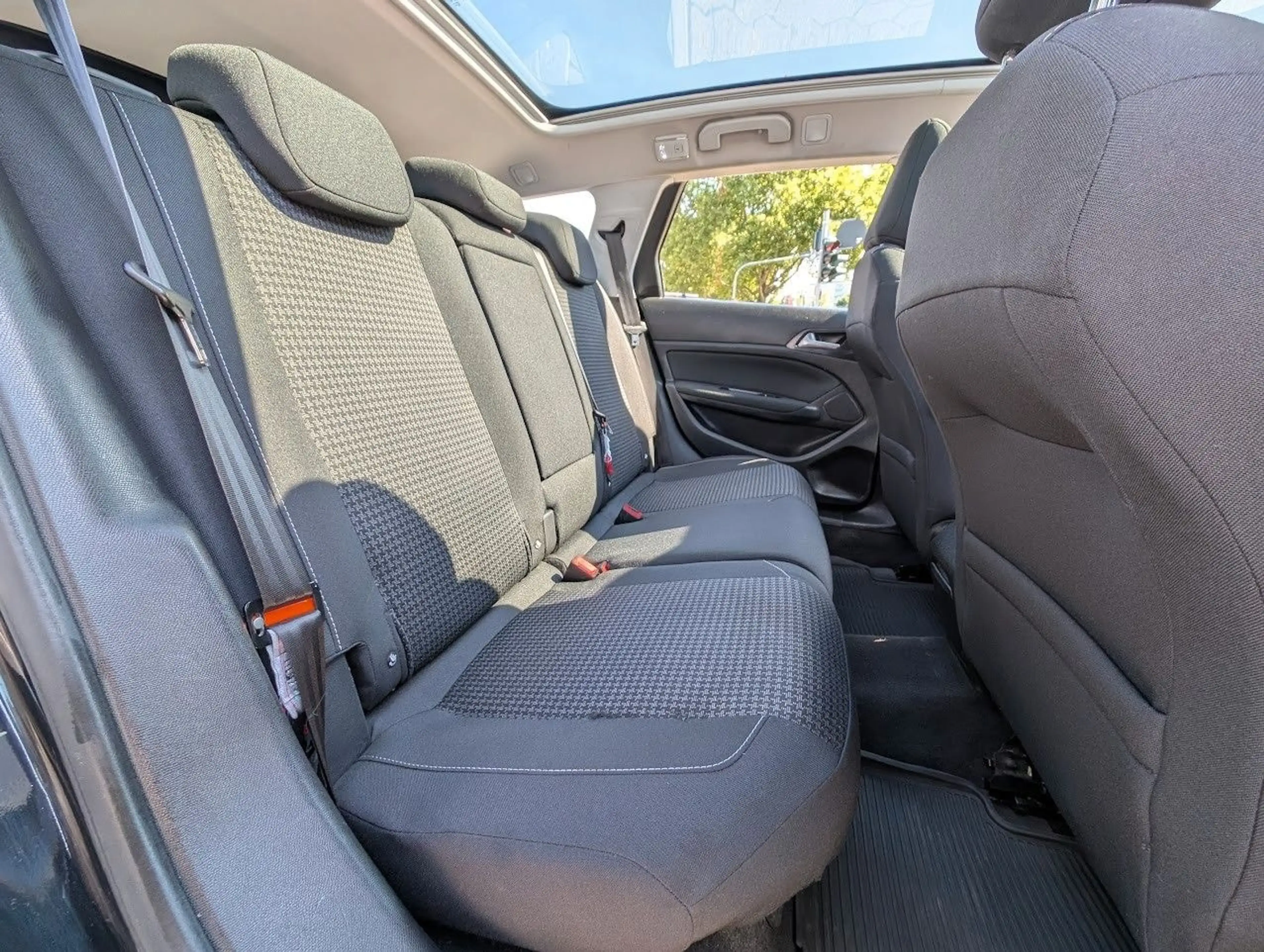 Peugeot 308 308 SW 1.5 Blue-HDi Active Business Automatik — photo 10
