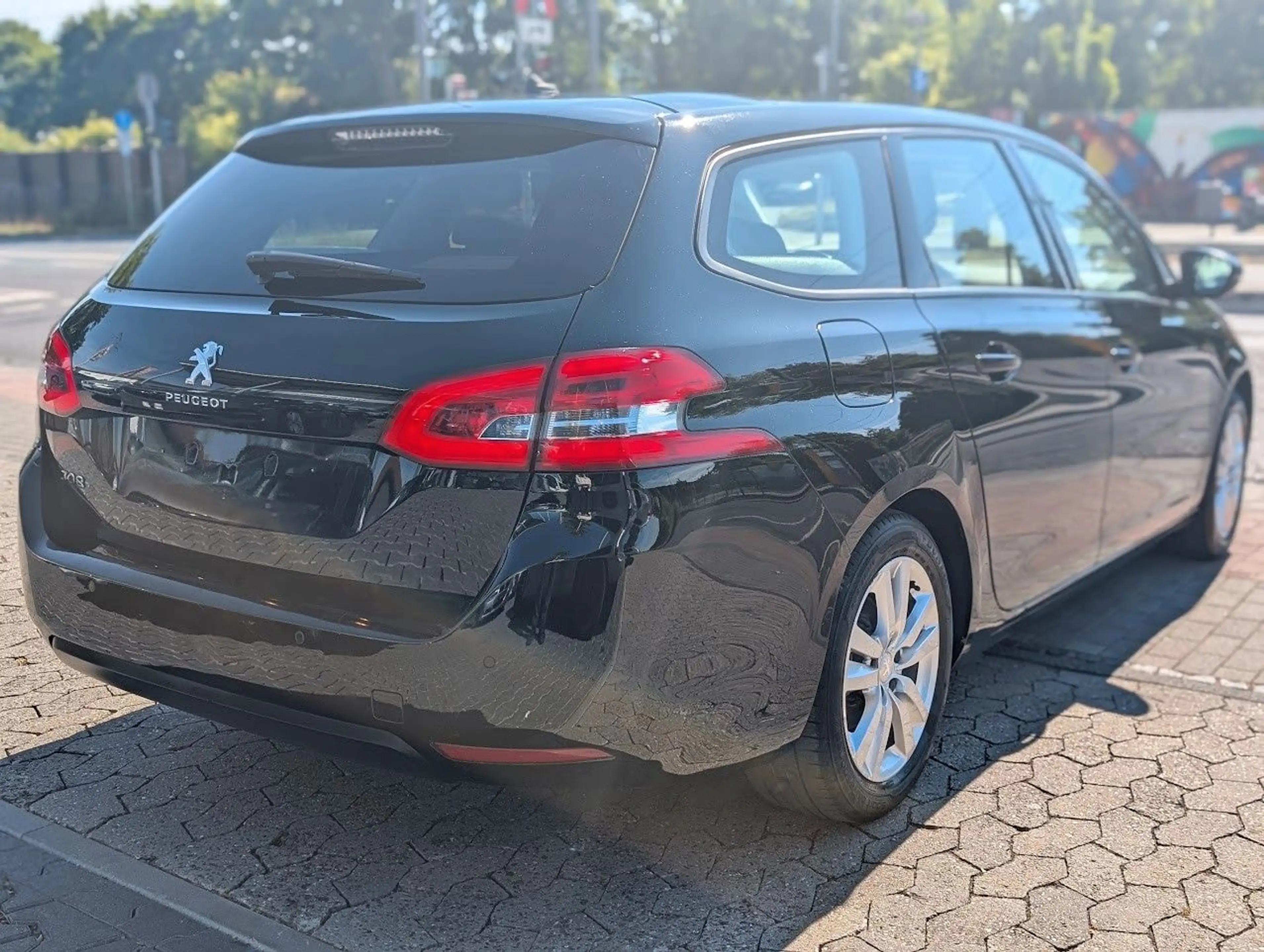 Peugeot 308 308 SW 1.5 Blue-HDi Active Business Automatik — photo 5