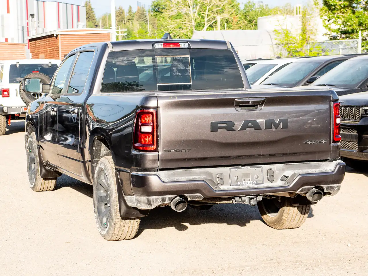 RAM 1500 снимка RAM 1500