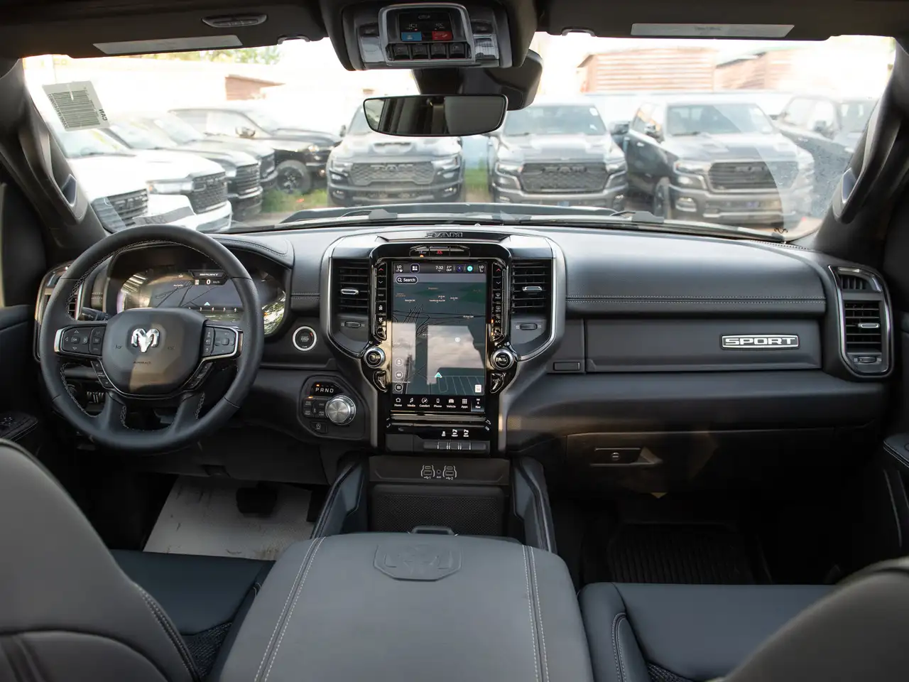 RAM 1500 снимка RAM 1500