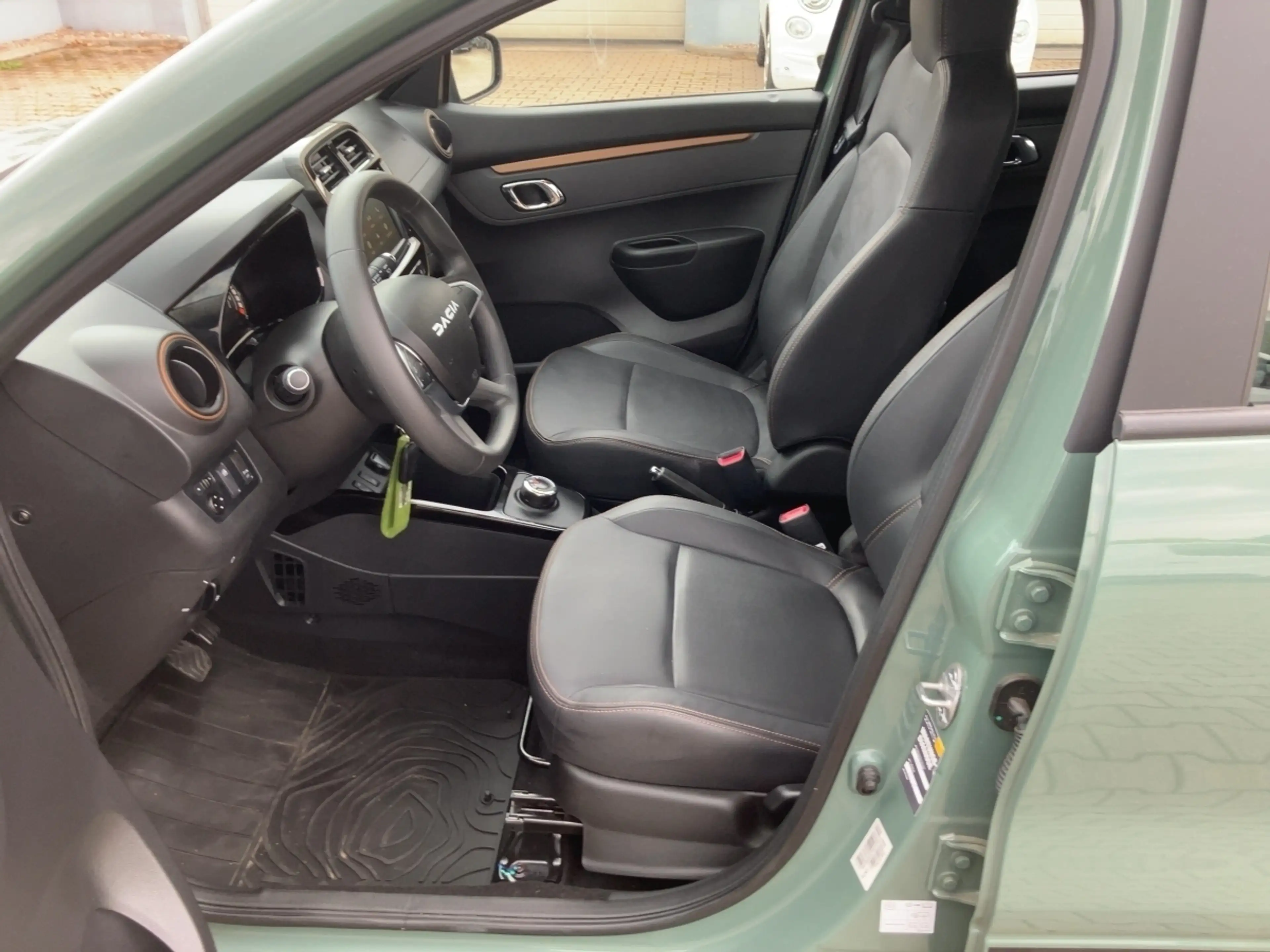 Dacia Spring Electric 65 Extreme Rückfahrkamera — photo 7