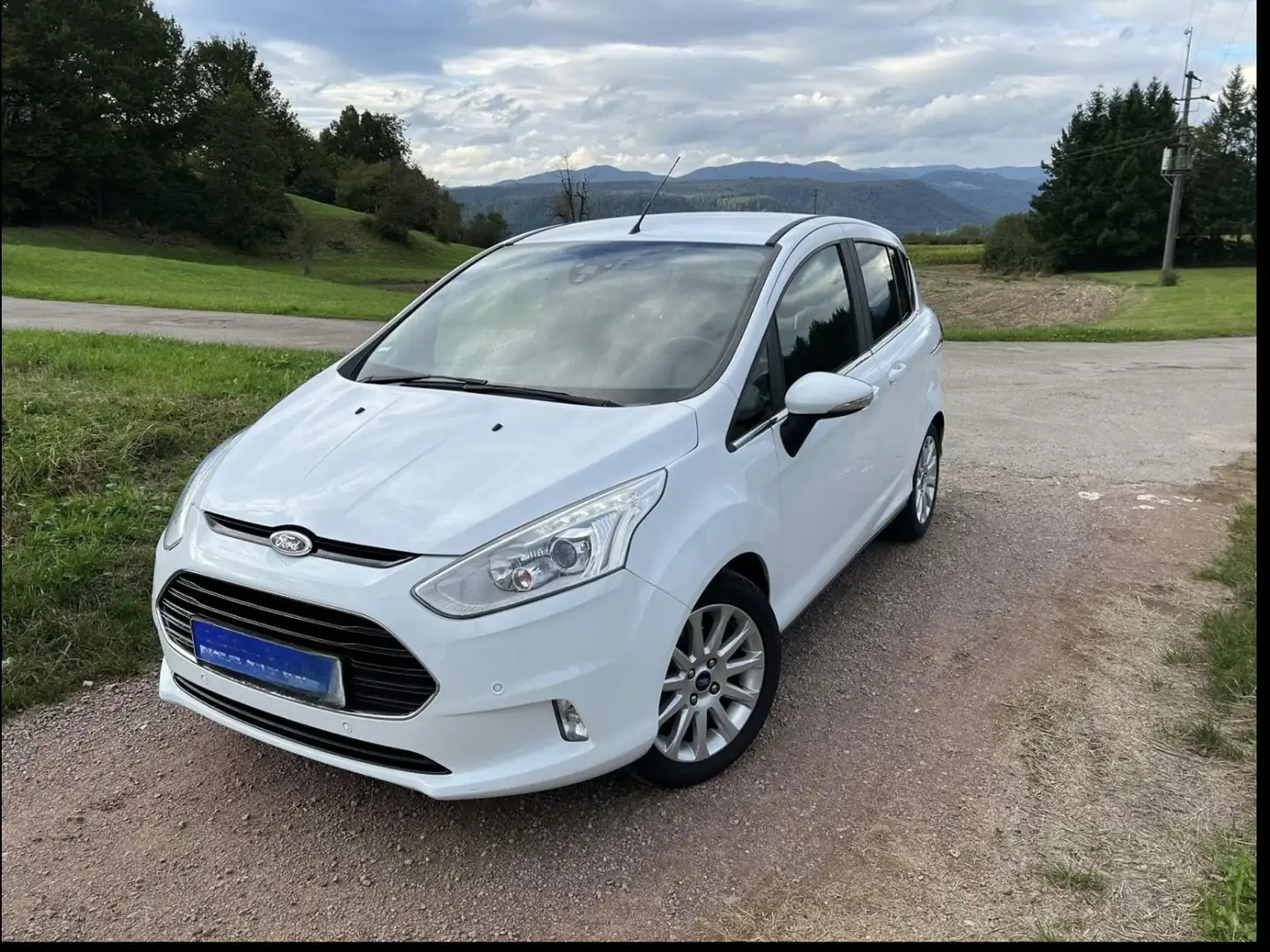 Ford B-Max Titanium Weiß - 1