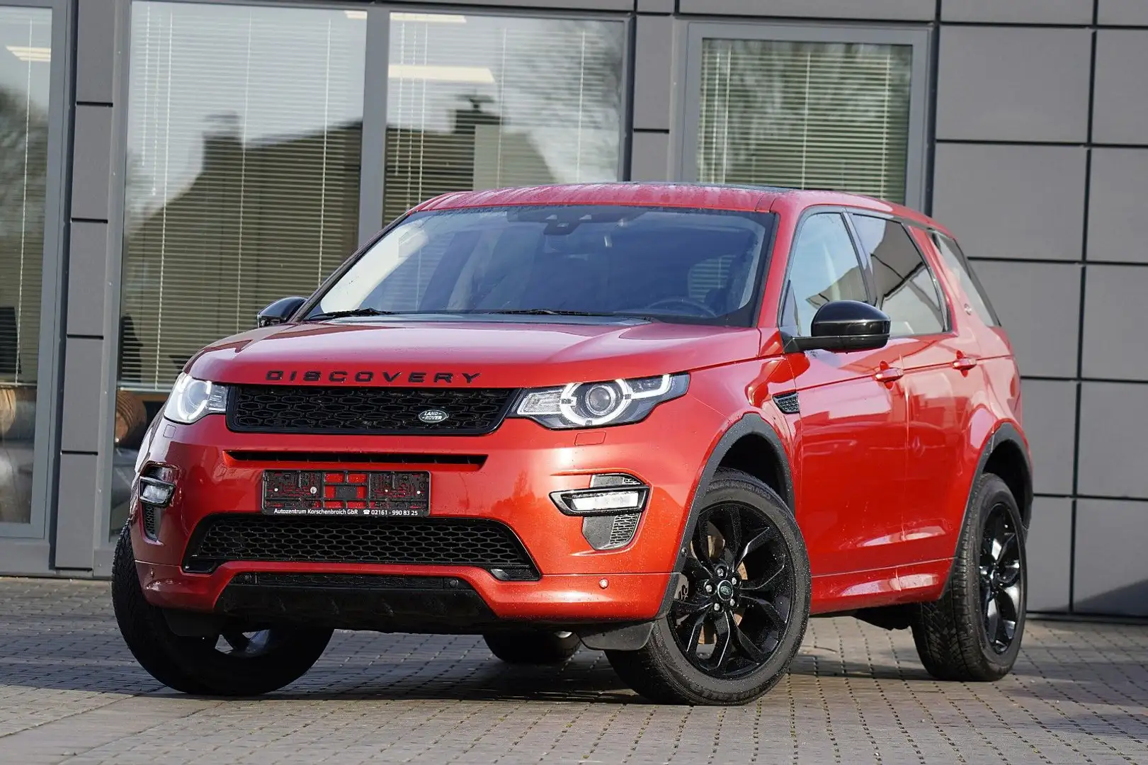 Land Rover Discovery Sport HSE Luxury Red - 1