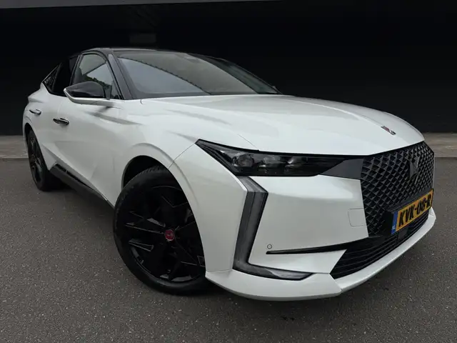 DS Automobiles DS 4