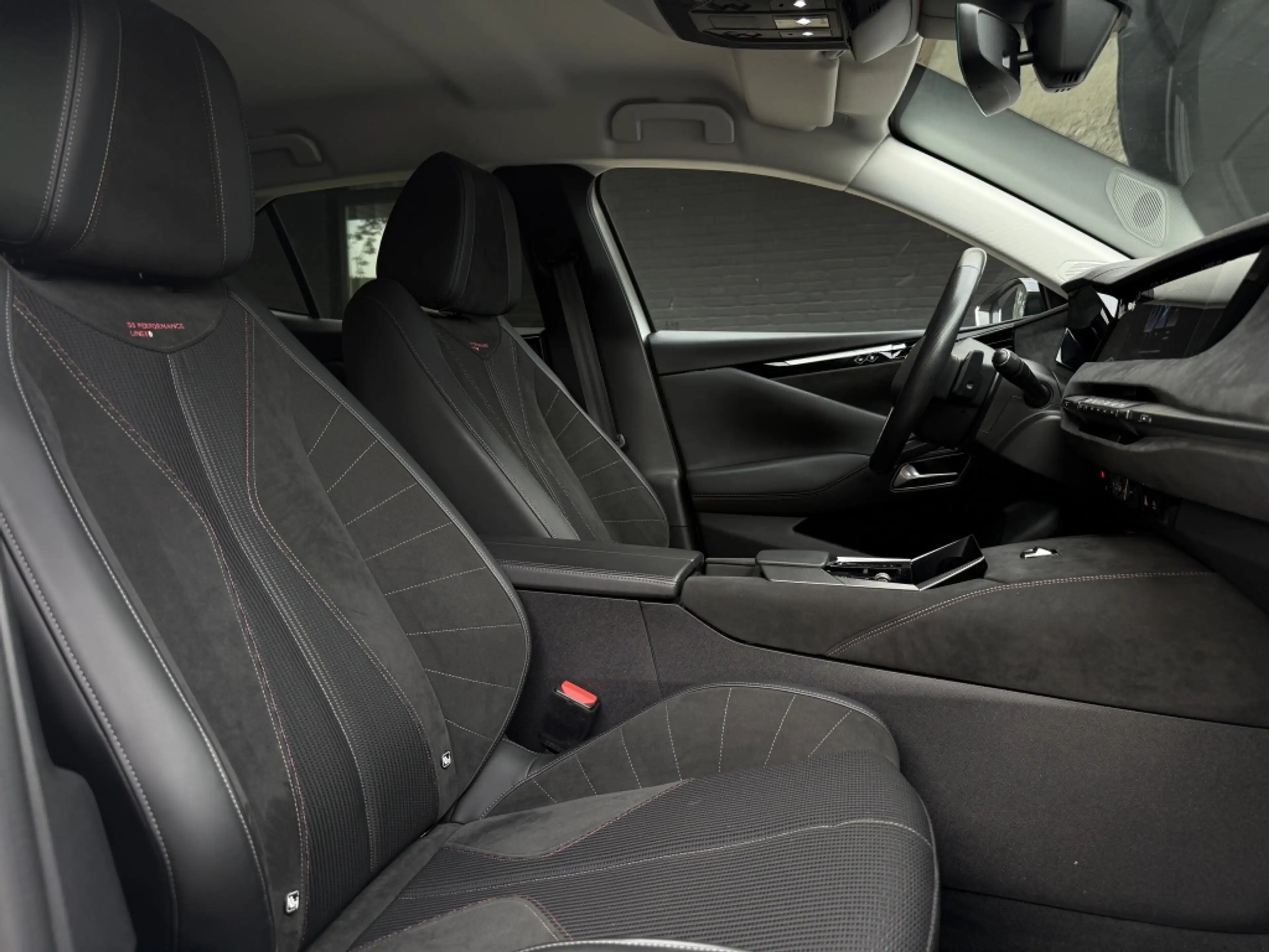 DS Automobiles DS 4 1.2 PT Performance Line — photo 3