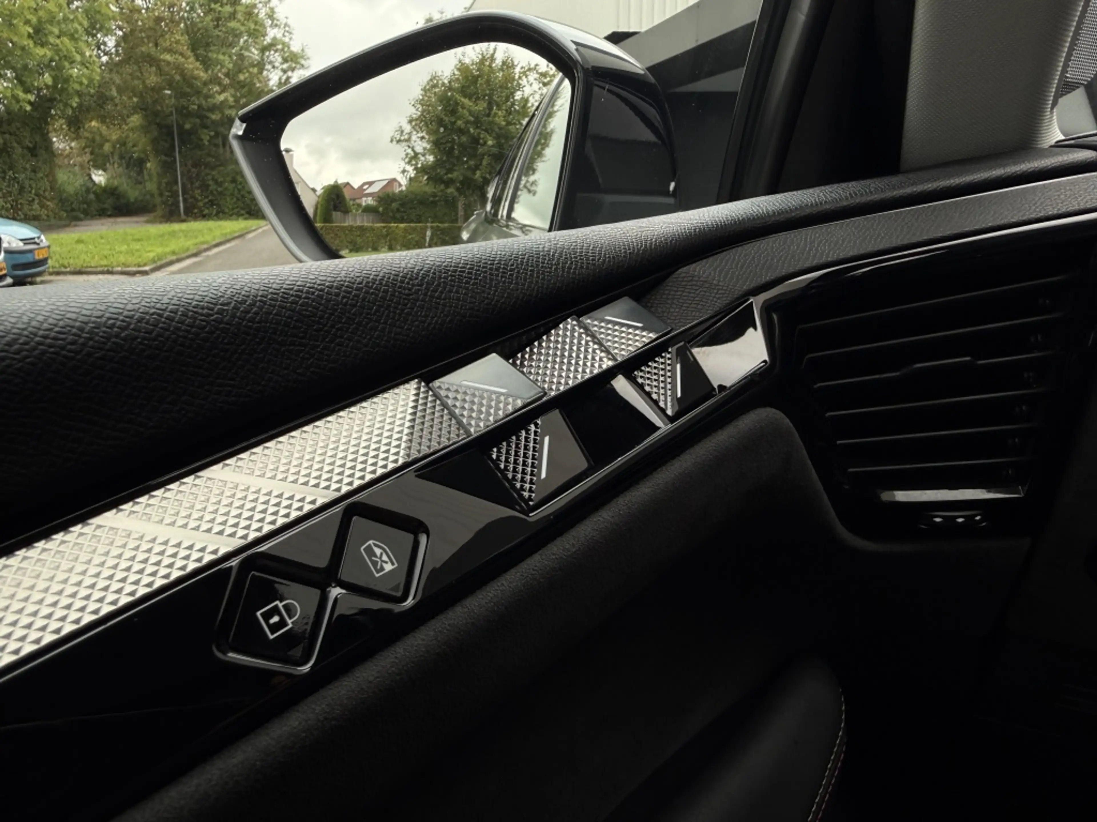 DS Automobiles DS 4 1.2 PT Performance Line — photo 25