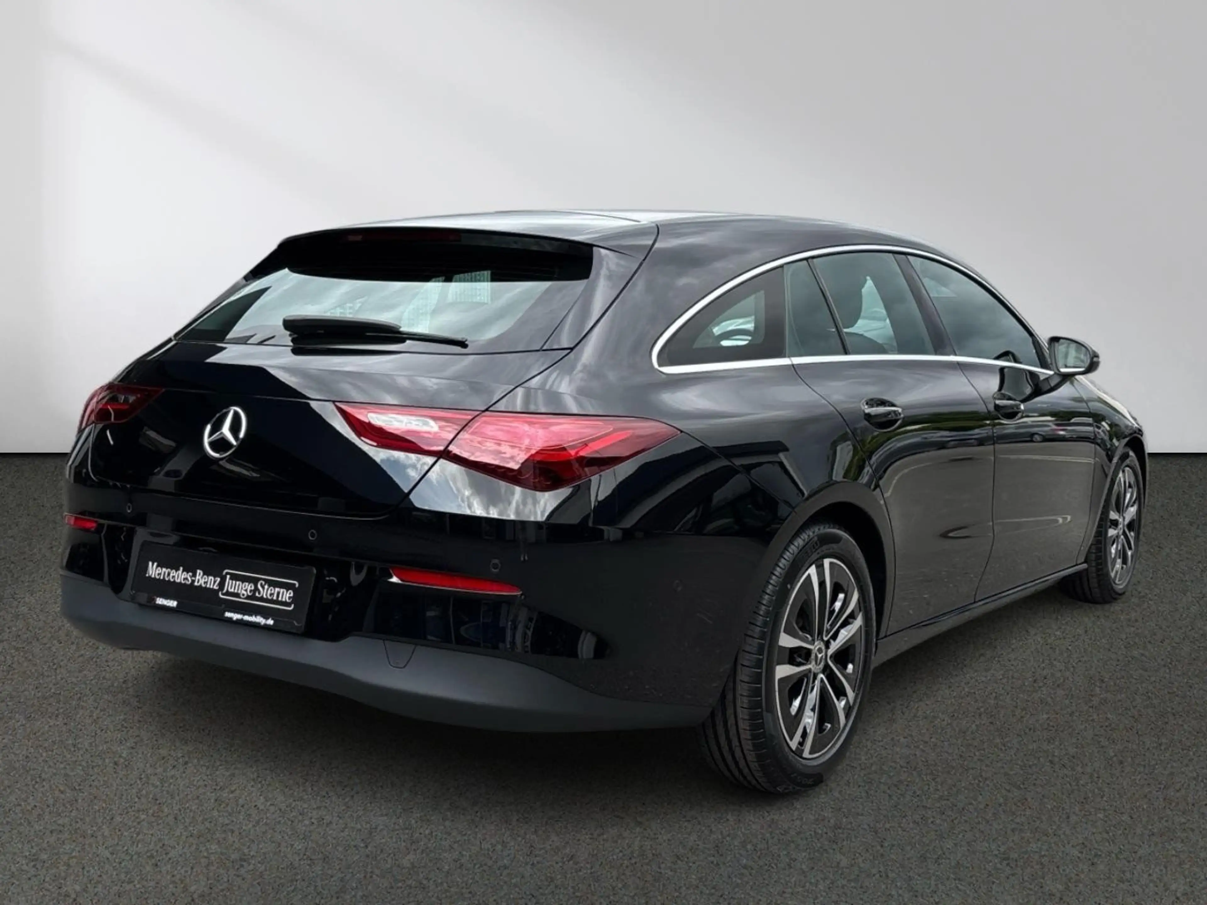 Mercedes-Benz CLA 200 SB LED Kamera MBUX Easy-Pack Lenkradh. — photo 3