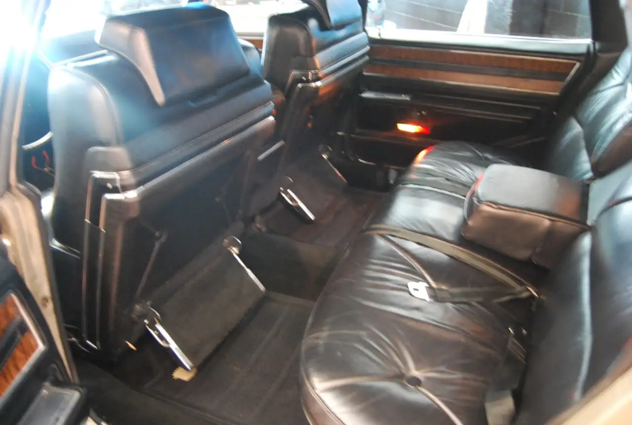 Cadillac Fleetwood Brougham, foto 12