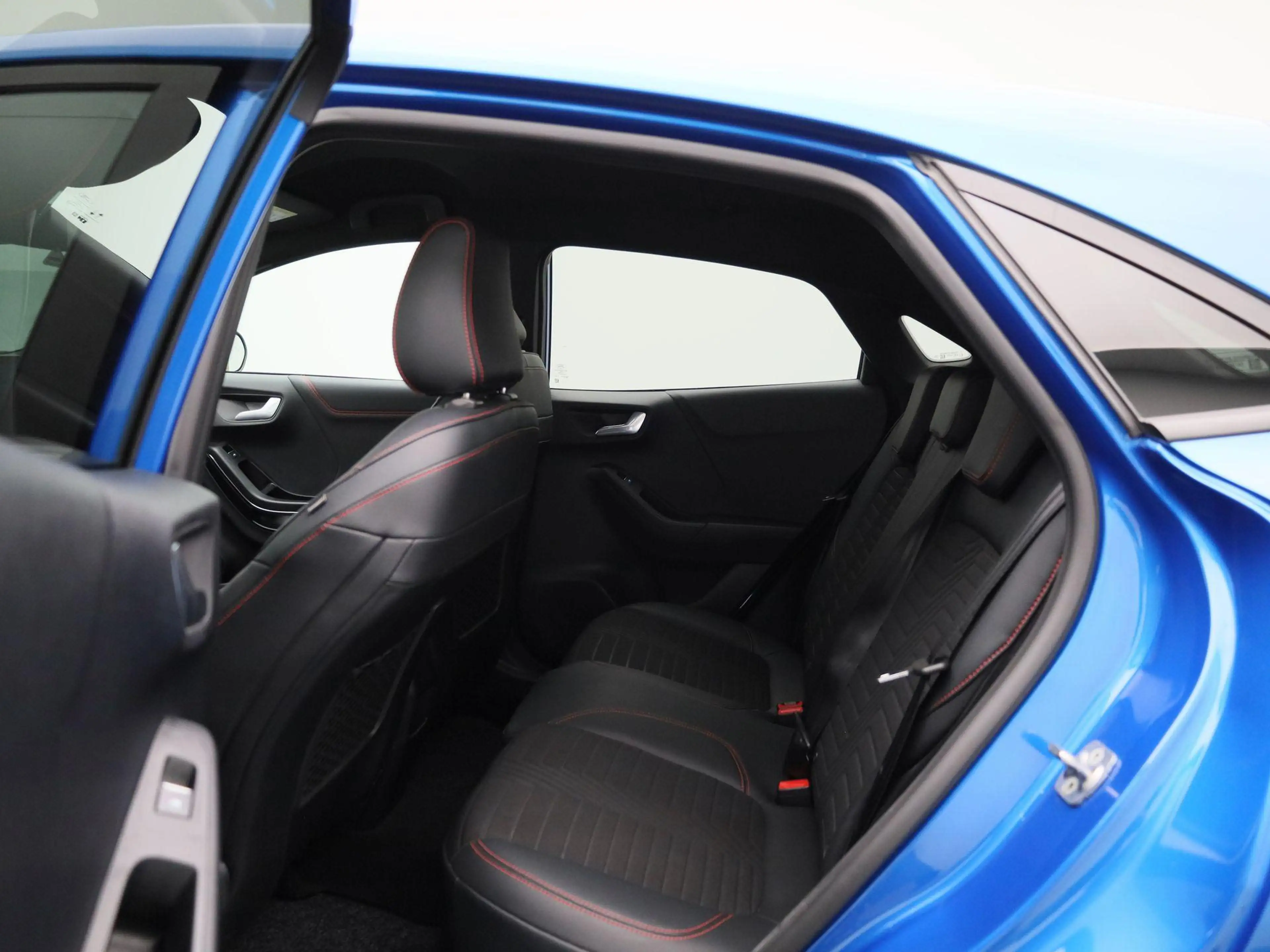 Ford Puma 1.0i Ecoboost mHEV 92kW ST-Line X Winterpack | B&O — photo 10