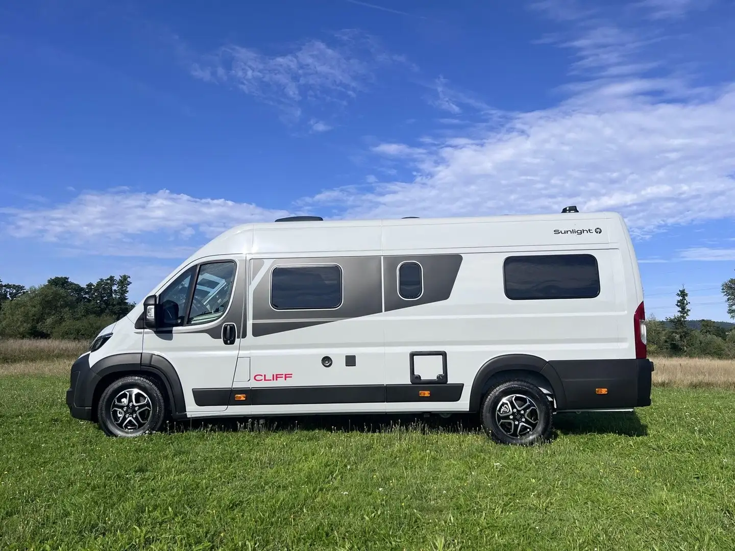 Sunlight Adventure Cliff 640 im Zulauf * spare 5570 Euro Grau - 2