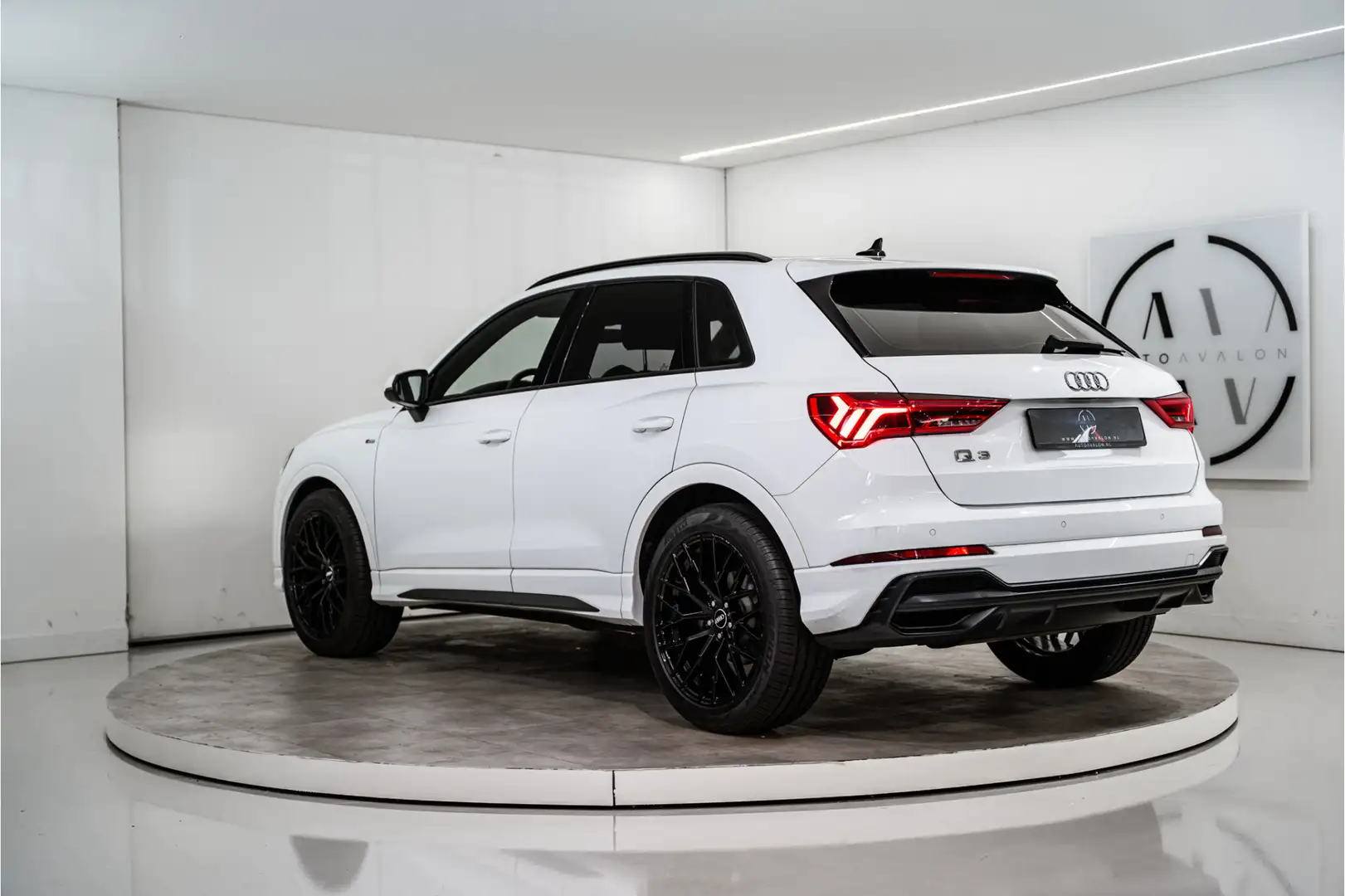 Audi Q3 35 TFSI 2x S Line 150PK NL AUTO+NAP | Matrix | Car Wit - 2