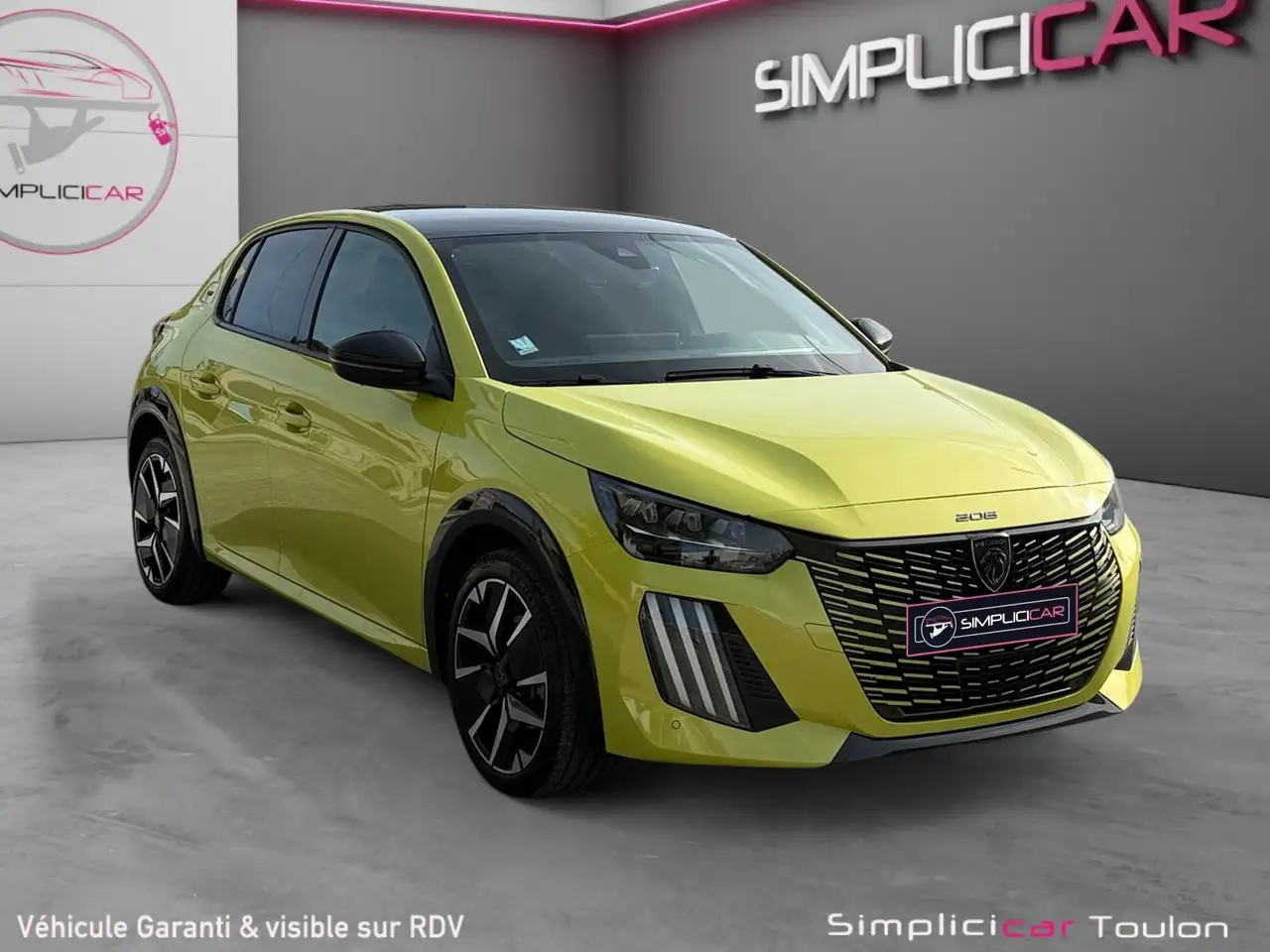 Peugeot 208 208