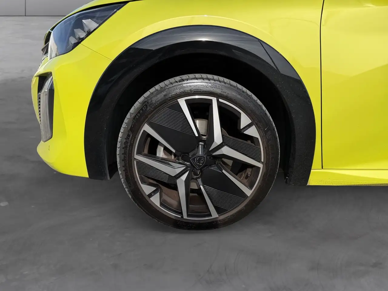 Peugeot 208 208 — photo 15