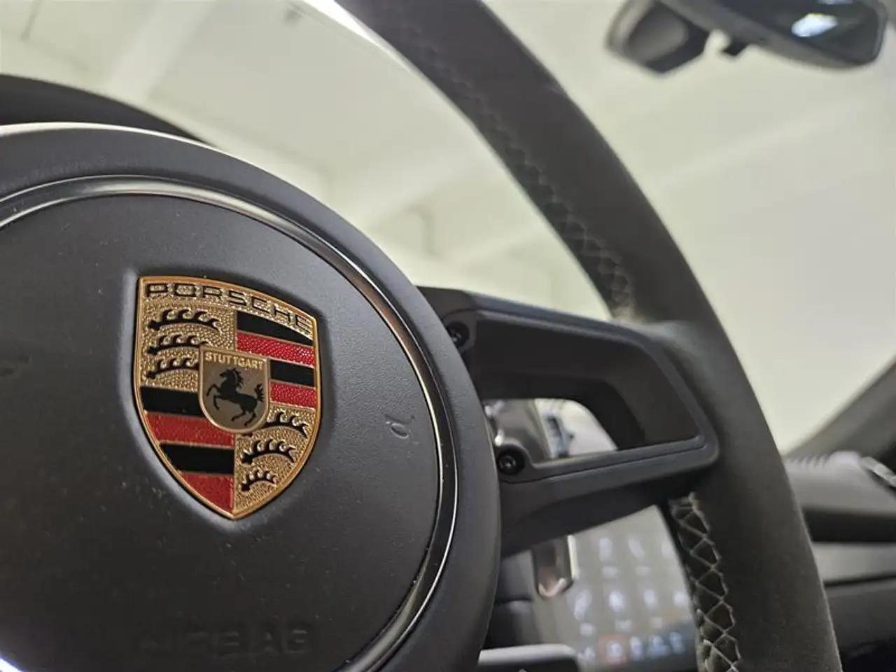 Porsche 718 Cayman photo Porsche 718 Cayman